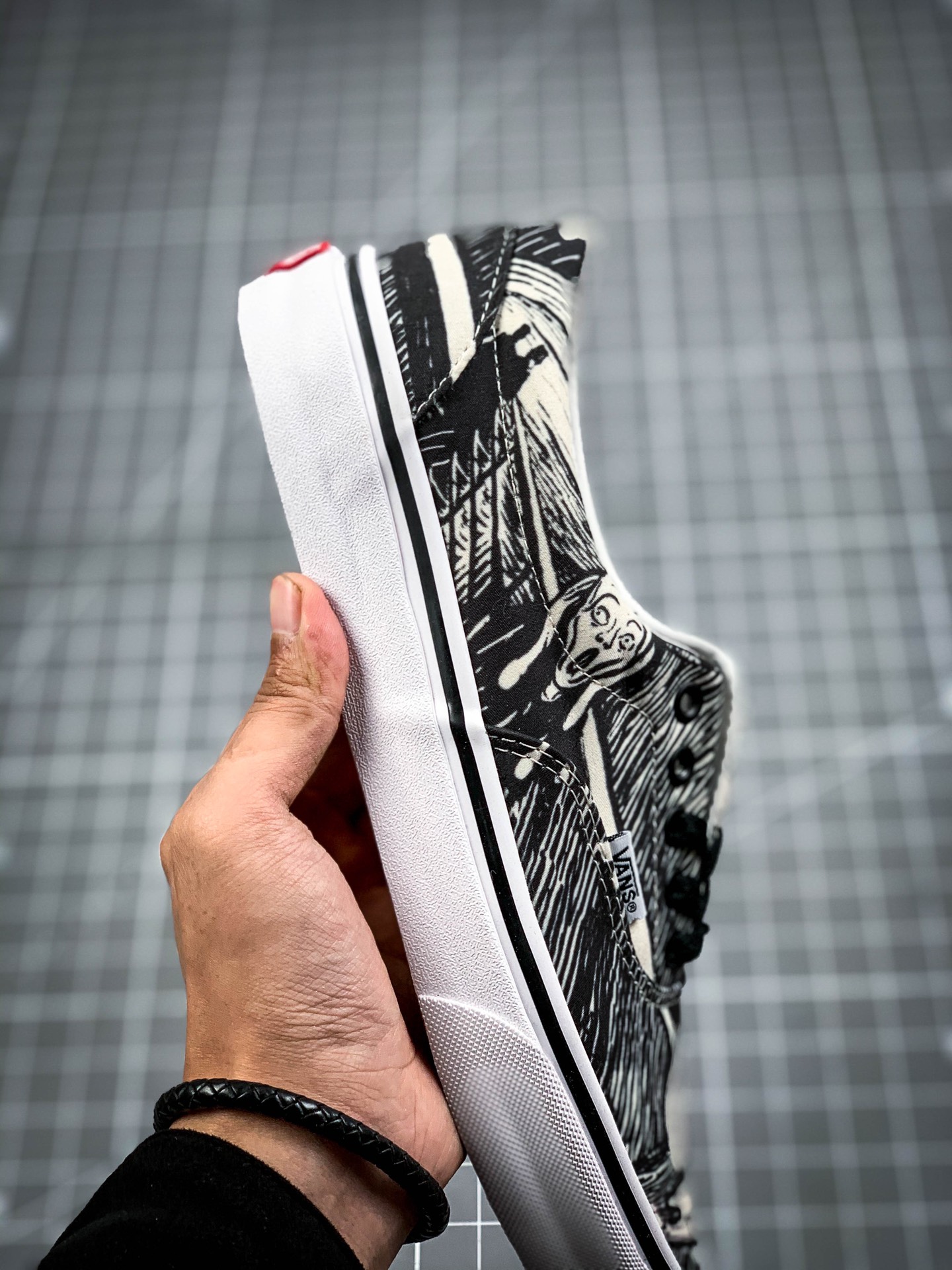 150  Vans Authentic x Moma 联名款 爱德华蒙克联名（呐喊）