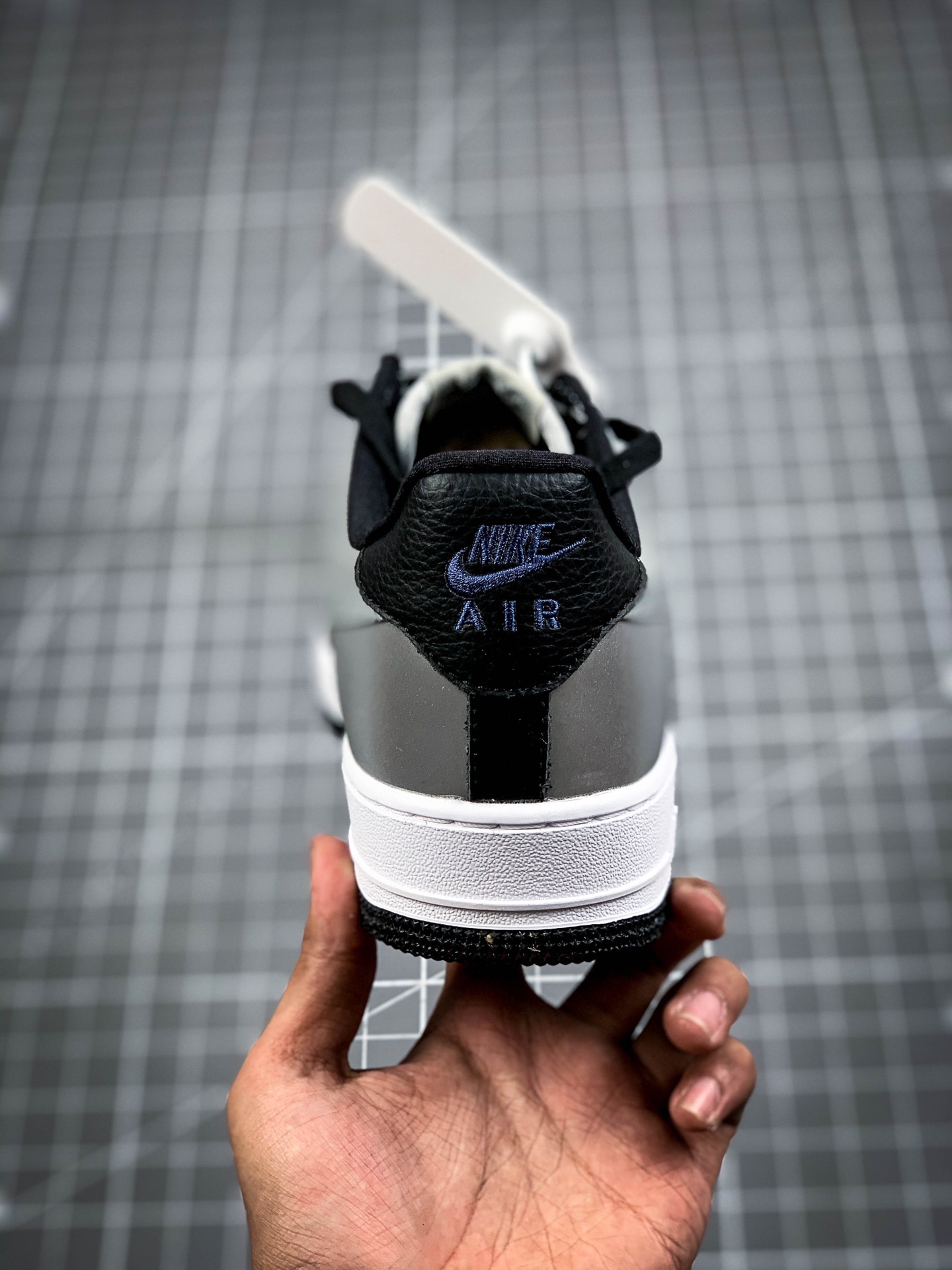 200 耐克Nike Air Force 1’07 B”3M Snake”空军一号经典低帮百搭休闲运动板鞋“皮革黑银反光蟒蛇纹钩子”DJ6033-001