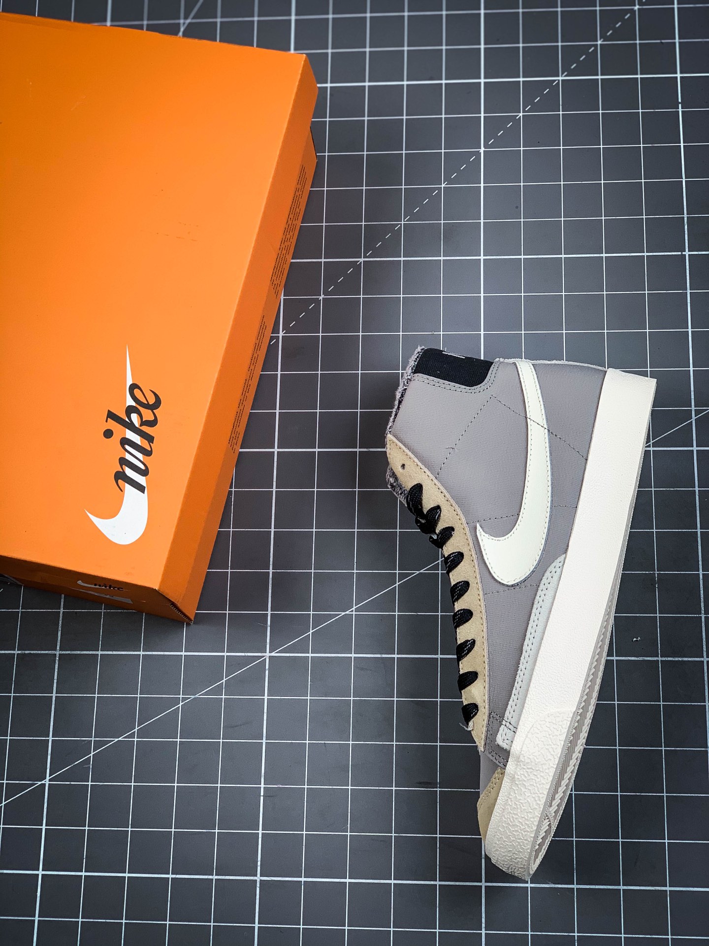 200  独家最强真硫化版本 Nike Blazer Mid '1977 Vintage 灰粽 DC5269-033