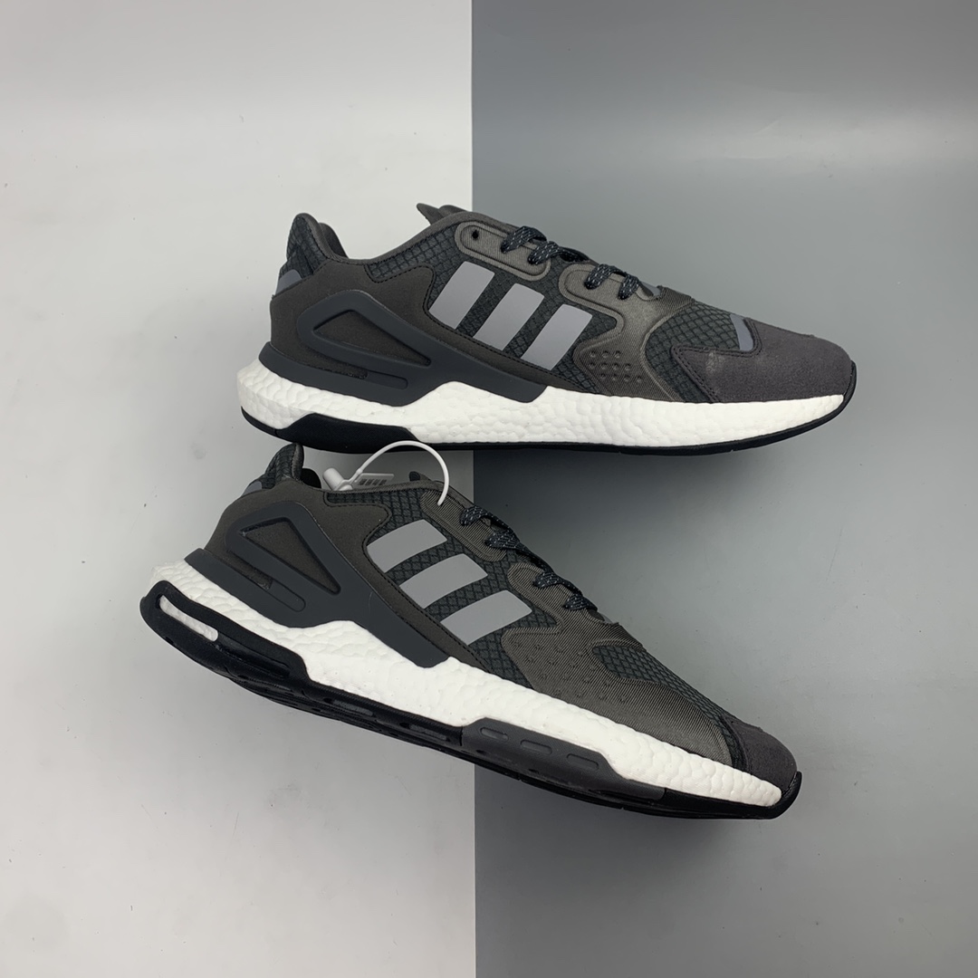 200  Adidas Originals 2020 Day Jogger Boost 三叶草2020版慢跑者系列高弹复古休闲运动跑鞋 夜行者二代 FW3019