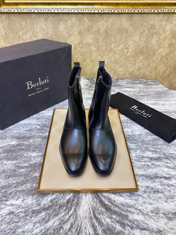 NO:557373,Batch [Australian imported UGG wool lining] Berluti men's 8-inch mid-calf boots with leather lining [original goods from the channel] genuine goods priced at $40,000... [Australian imported pure wool lining, pay attention to avoid artificial fluff in the market]; [Support global inspection] [Berluti] The world's top royal level, fully handmade series, Italy's top shoes, domineering and ruthless, in stock, exclusively for aristocrats, the new favorite of the counter [Goodyear tire outsole] satisfies gentlemen who yearn for the top and high-end fashion! 38/45;,,boots19860909批【澳洲进口UGG羊毛内里】 Berluti 男士8寸中筒靴 皮内里【渠道原单货】正品公价4万刀...【澳洲进口纯羊毛内里 注意杜绝市场人造绒毛】；【支持全球验货】【Berluti】世界顶级皇室级别 全手工系列 年意大利顶级鞋履 覇气狠货 现货 专供貴族 专柜新宠【固特异轮胎大底】满足驾驭向往时尚顶尖高端的绅士们! 38/45 ；,,boots,Men's shoes