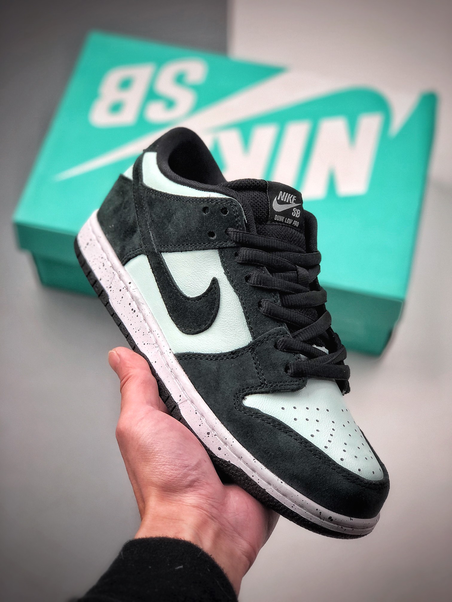 Nike SB Dunk "Barely Green" Pequeño diamante Dunk SB, como su nombre indica, tiene la herencia clásica de Dunk, pero co…