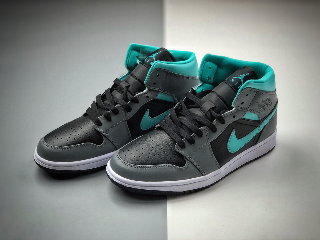 240 公司级 乔丹 中帮 AJ1 灰黑绿色 Air Jordan 1 Mid 中帮 554724-063