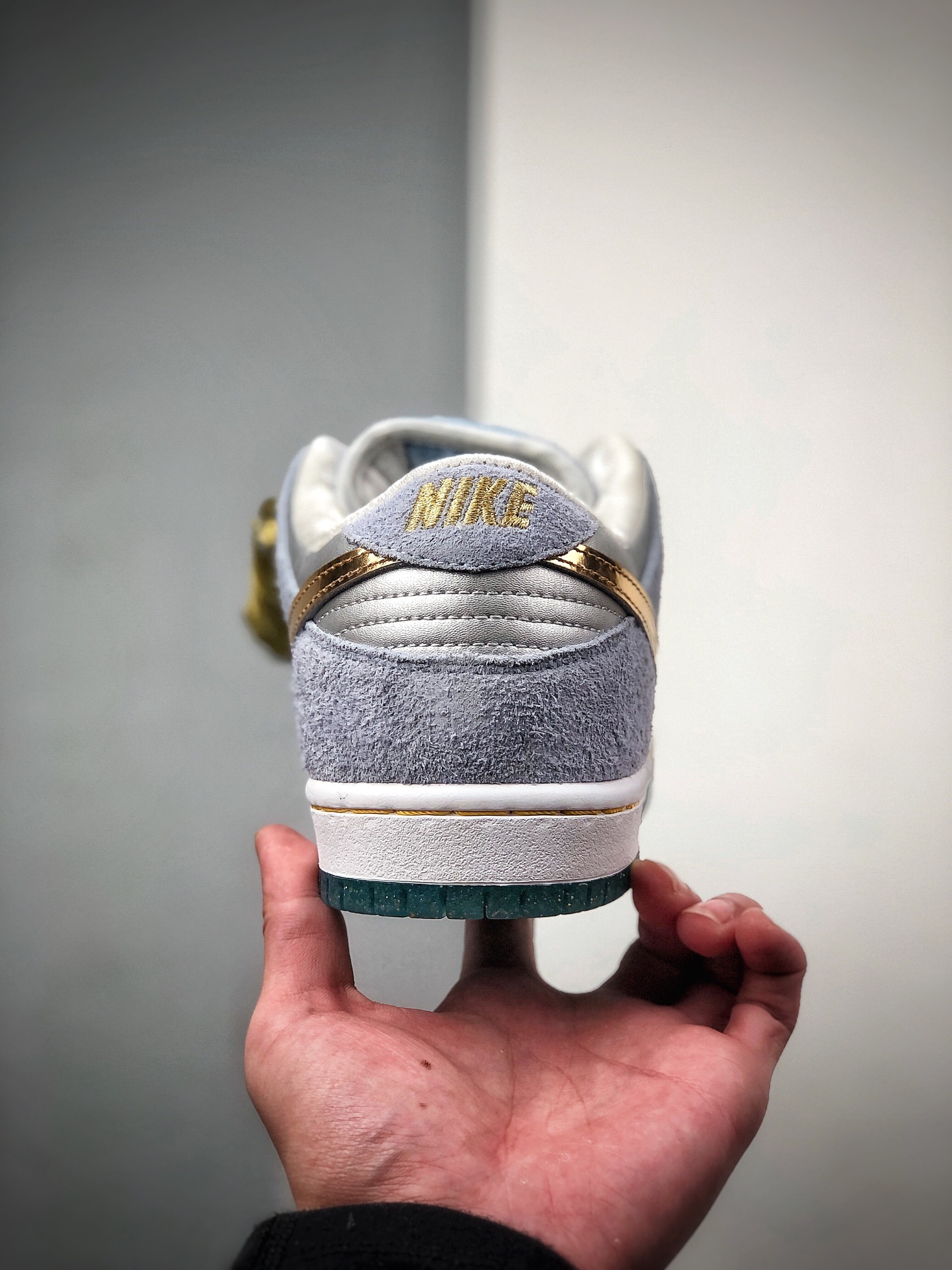 450  H12 NK Dunk Low ”Sean Cliver” 蓝色情人节