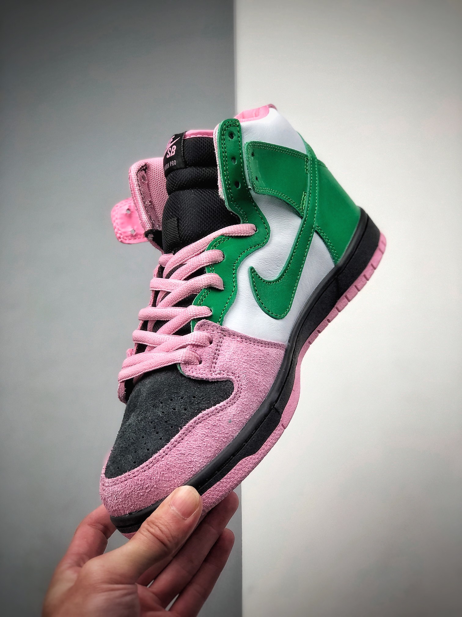 260  耐克SB 反转黑粉 Nike SB Dunk High Pro”Invert Celtics”扣篮系列高帮休闲运动滑板板鞋CU7349-001