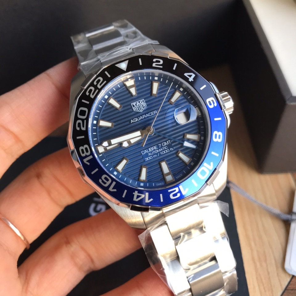 NO:727863,Batch: Limited supply, high quality products are rare!  Original machine!  Original machine!  New hard goods with super high value are online, Original Tagheuer, TAG Heuer Aquaracer series GMT mechanical watch, counter 0+. ~43mm diameter, sapphire mirror, super luminous hands, original Swiss movement, support for disassembly and inspection, ultra-difficult stainless steel wire drawing process cannot be imitated, one watch and one code with hangtag, synchronization at counter!  Brand new complete set of [color][color][color],,tag heue19860909批: 限量供应,佳品难得！原装机！原装机！新款硬货超高颜值上线,Original Tagheuer,泰格豪雅竞潜系列GMT机械表,专柜0+. ~43mm表径,蓝宝石镜面,超强夜光指针,原装瑞士机芯,支持拆机验货,超高难度精钢拉丝工艺无法仿制,一表一码配吊牌,专柜同步！全新全套出[色][色][色],,tag heue,Watch