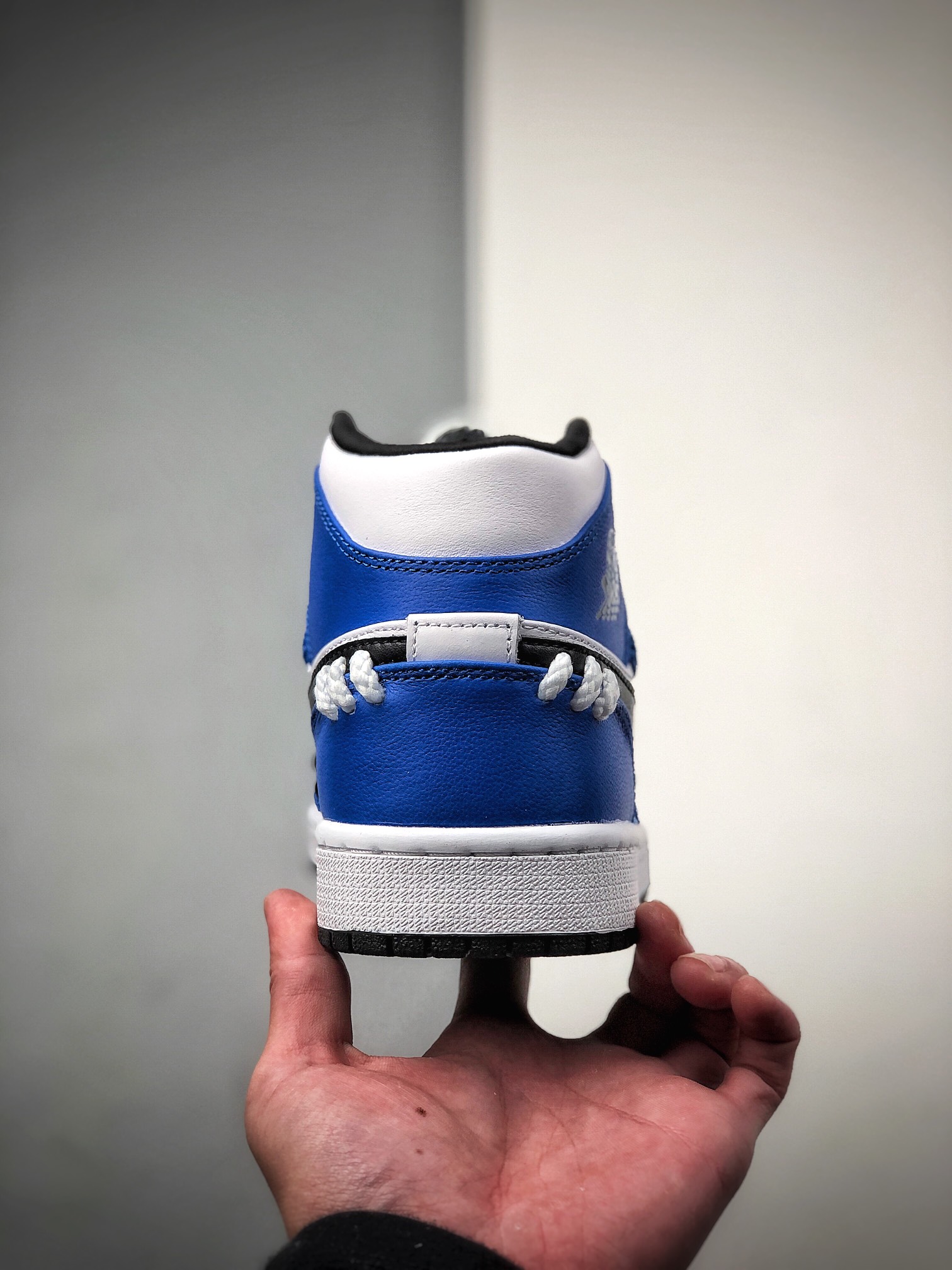 240  乔1 Air Jordan 1 Mid SE “Game Royal” AJ1 高帮捆绑小闪电CV0152-401