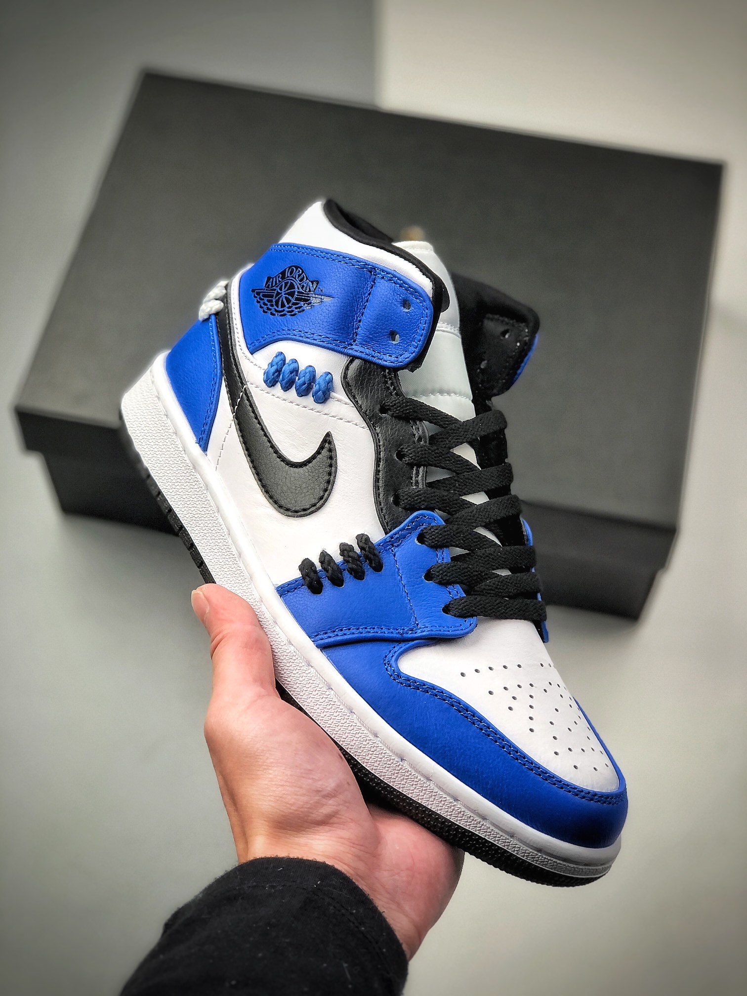 240  乔1 Air Jordan 1 Mid SE “Game Royal” AJ1 高帮捆绑小闪电CV0152-401
