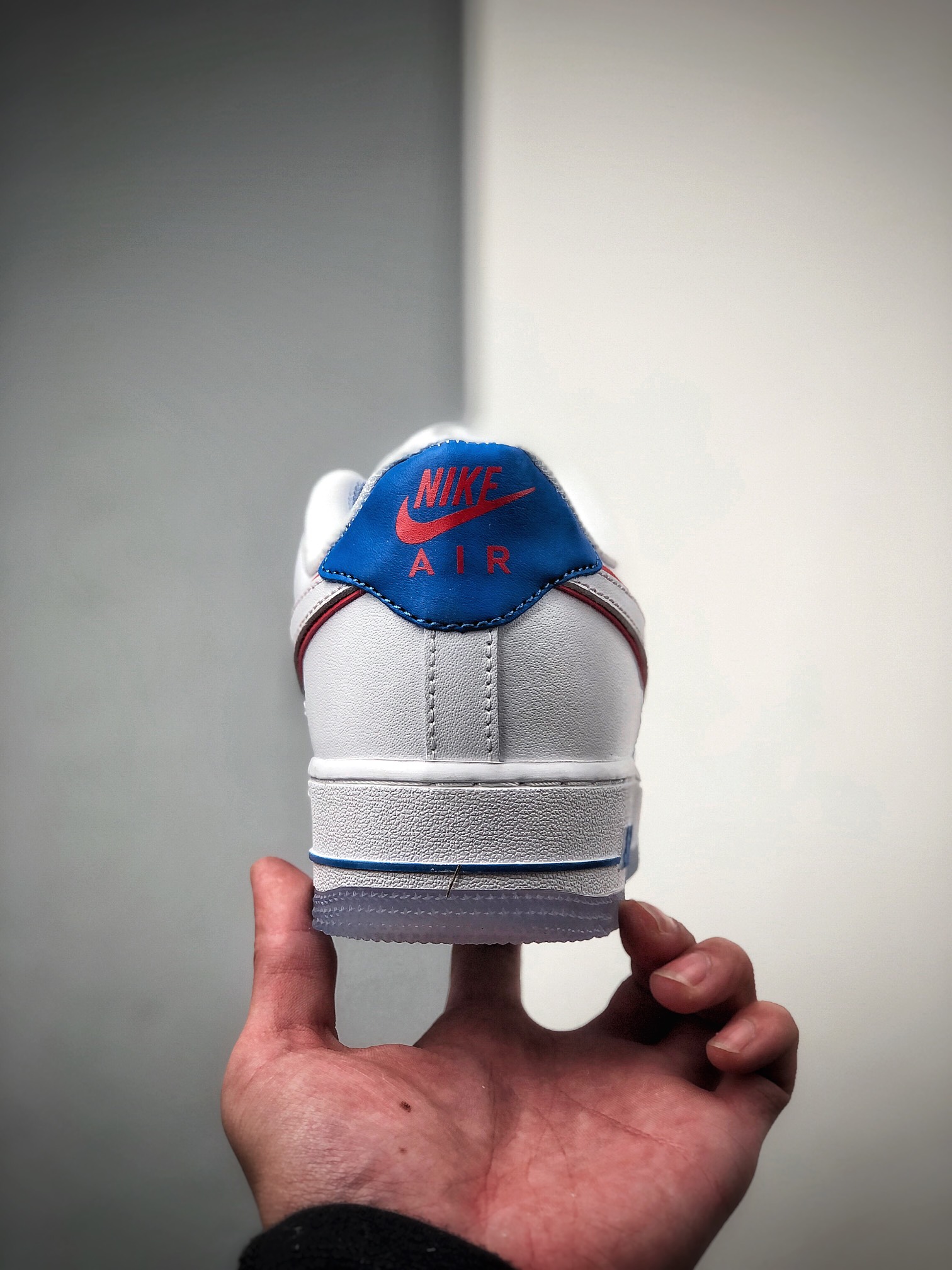 200 NIKE FORCE空军一号运动休闲板鞋 DC1404-100
