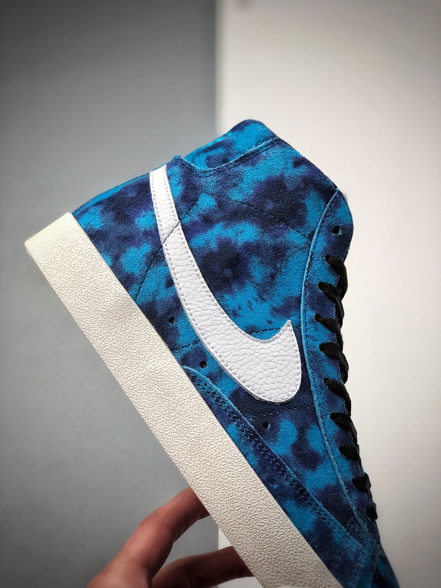 180  公司级 Nike Blazer Mid Retro OG 开拓者经典复古高帮休闲板鞋 DA7575-992
