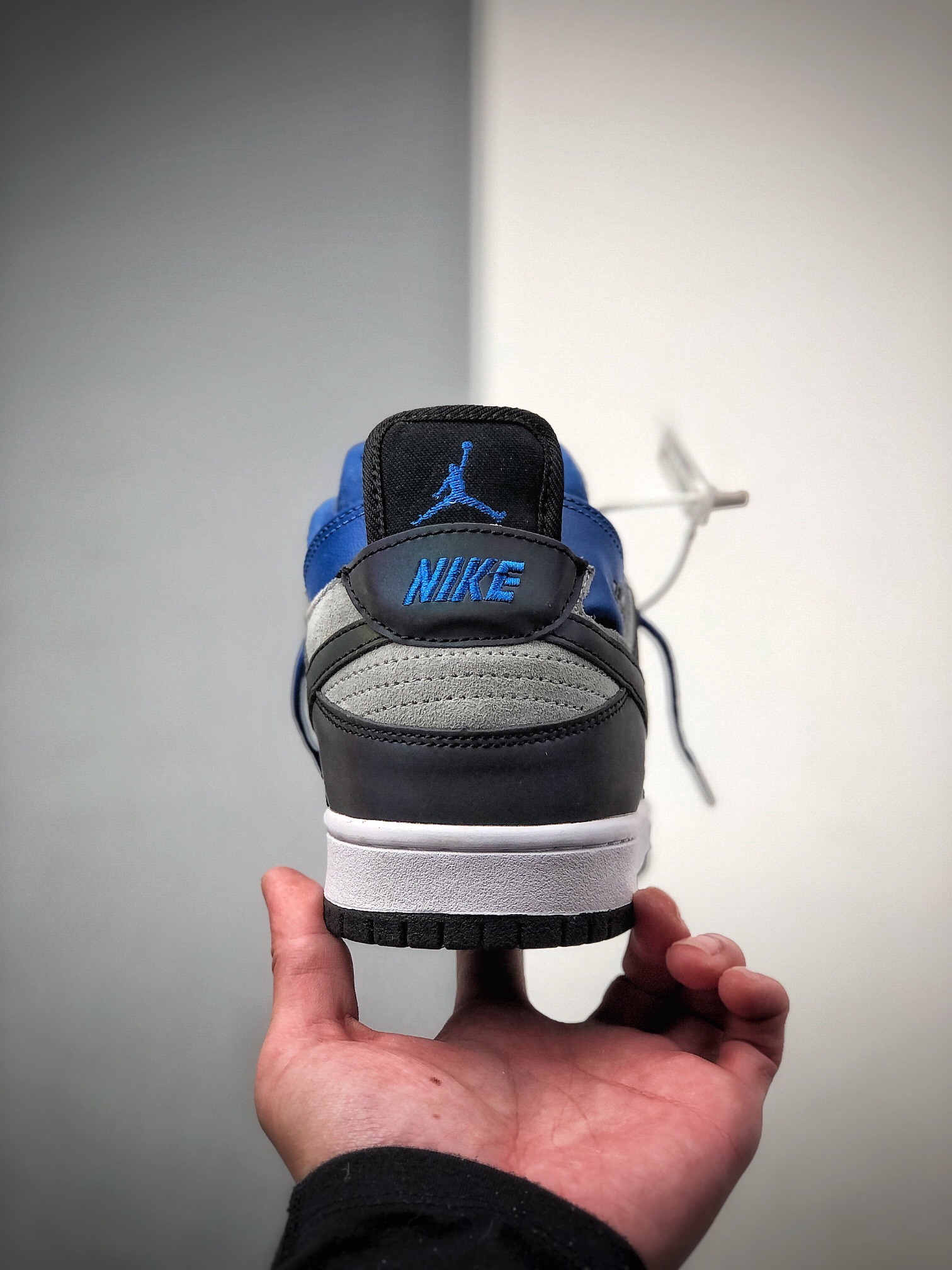 200  公司级#巴黎走秀款”英雄联盟” 耐克 Dunk SB low联手EJDER CZ8149-700