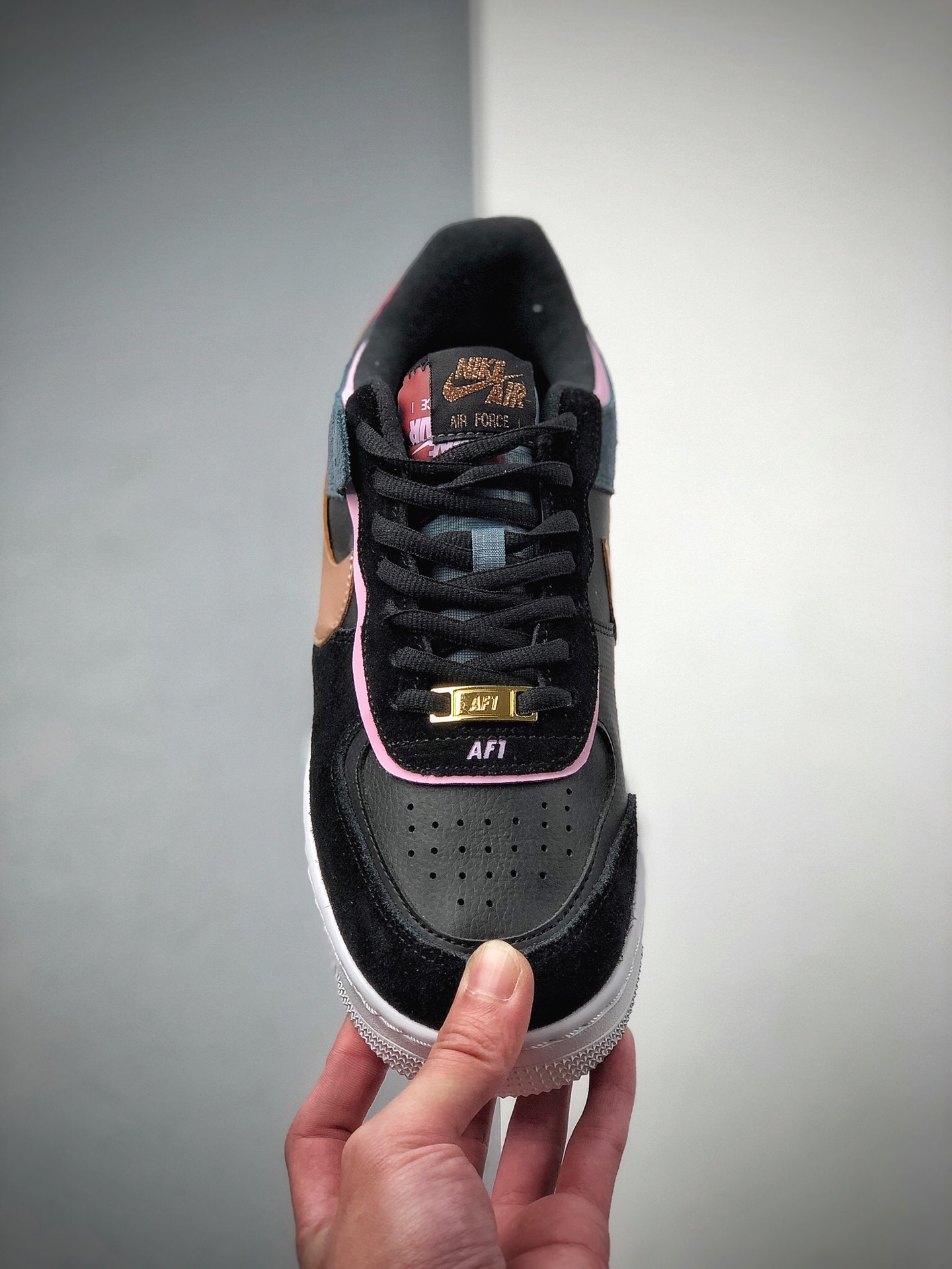 200 NIKE FORCE空军一号运动休闲板鞋  CU5315-001