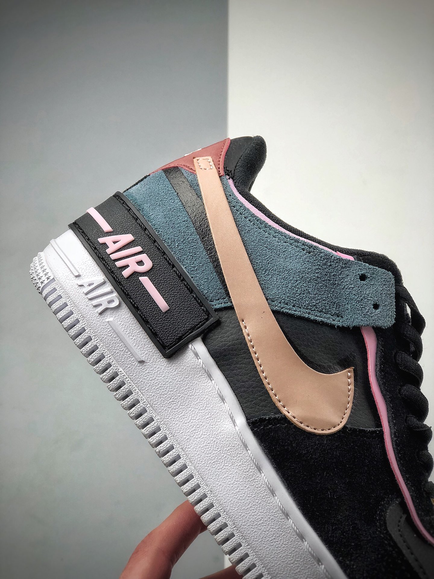 200 NIKE FORCE空军一号运动休闲板鞋  CU5315-001