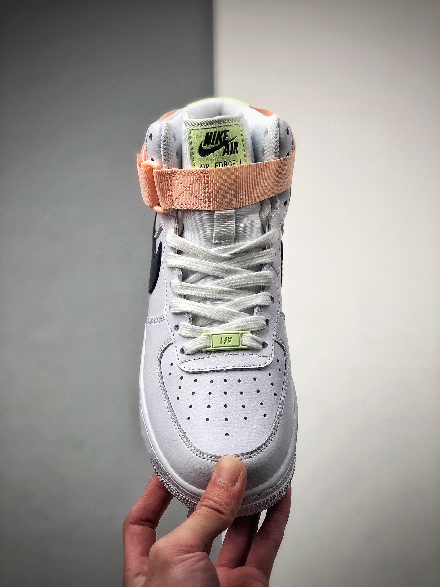 220 NIKE FORCE空军一号运动休闲板鞋  334031-117