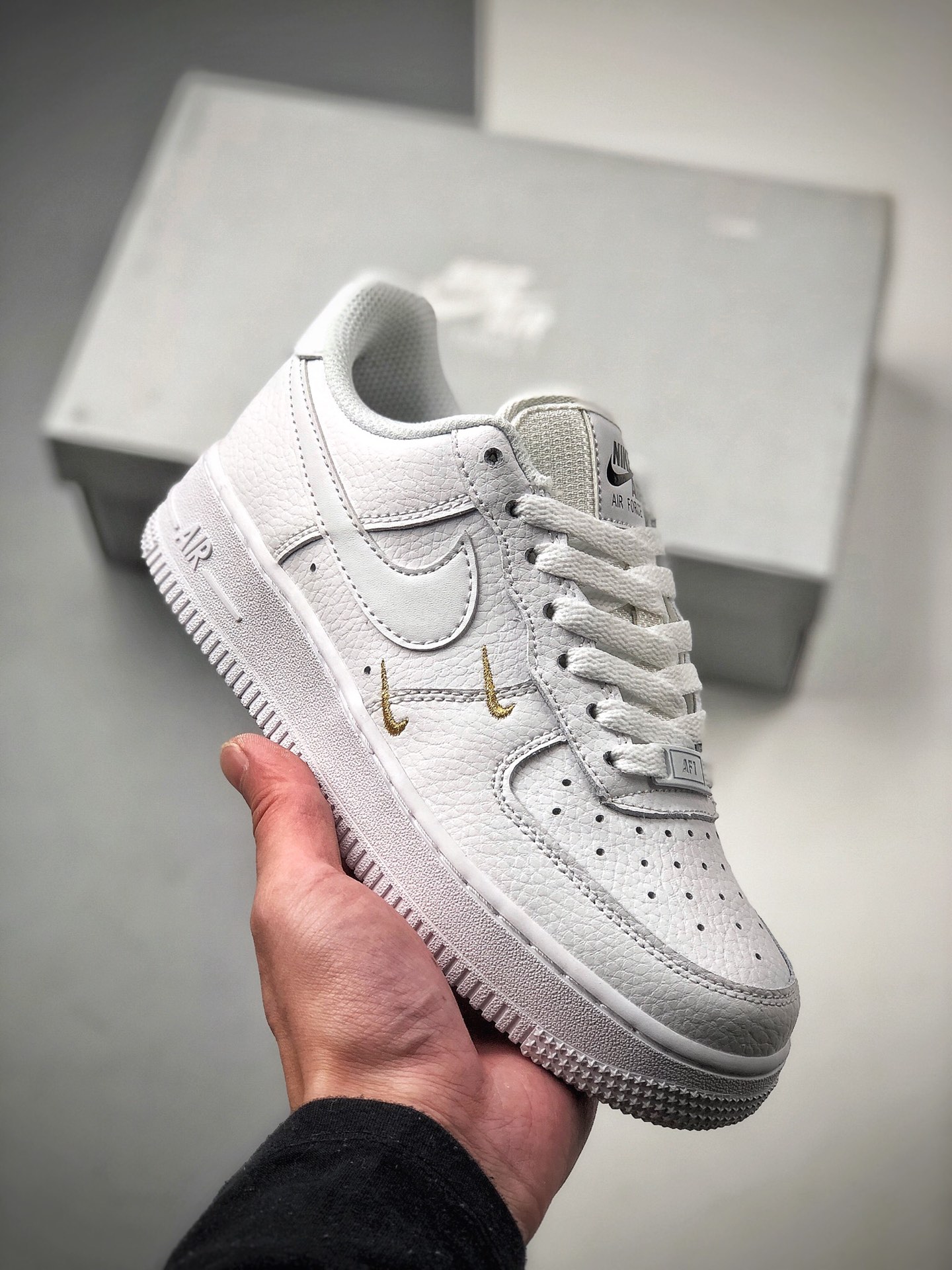 200 NIKE FORCE空军一号运动休闲板鞋  CT1989-100