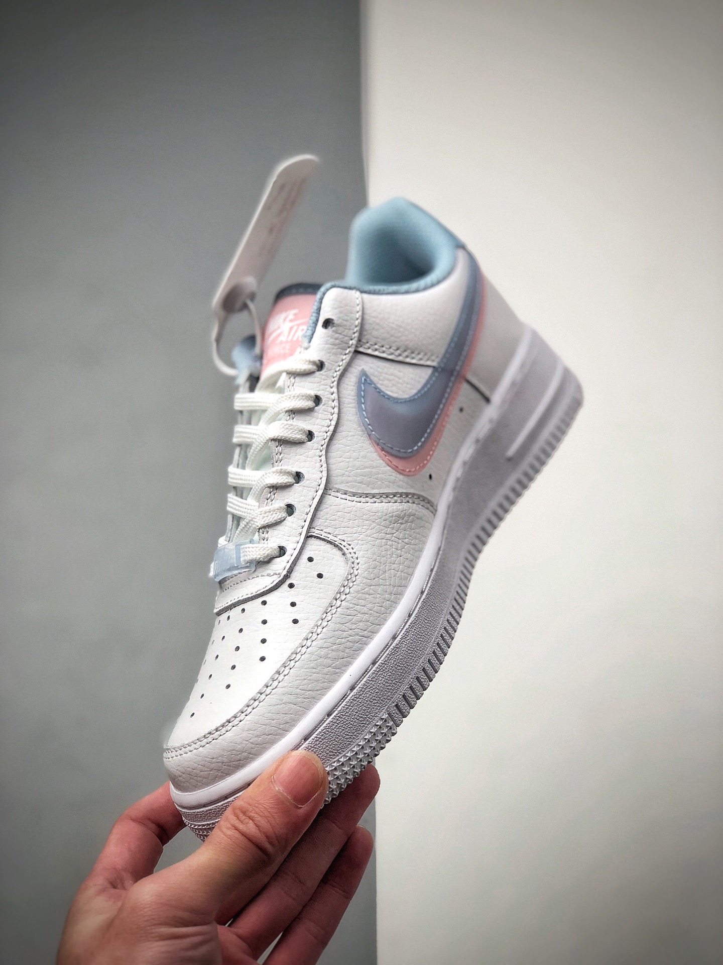 200 NIKE FORCE空军一号运动休闲板鞋 CW1574-100