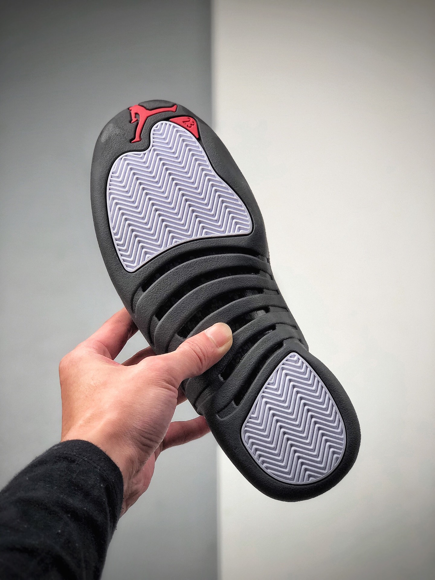480  纯原版本Air Jordan 12“Dark Grey” 白灰银扣 AJ12 乔丹12代130690-160