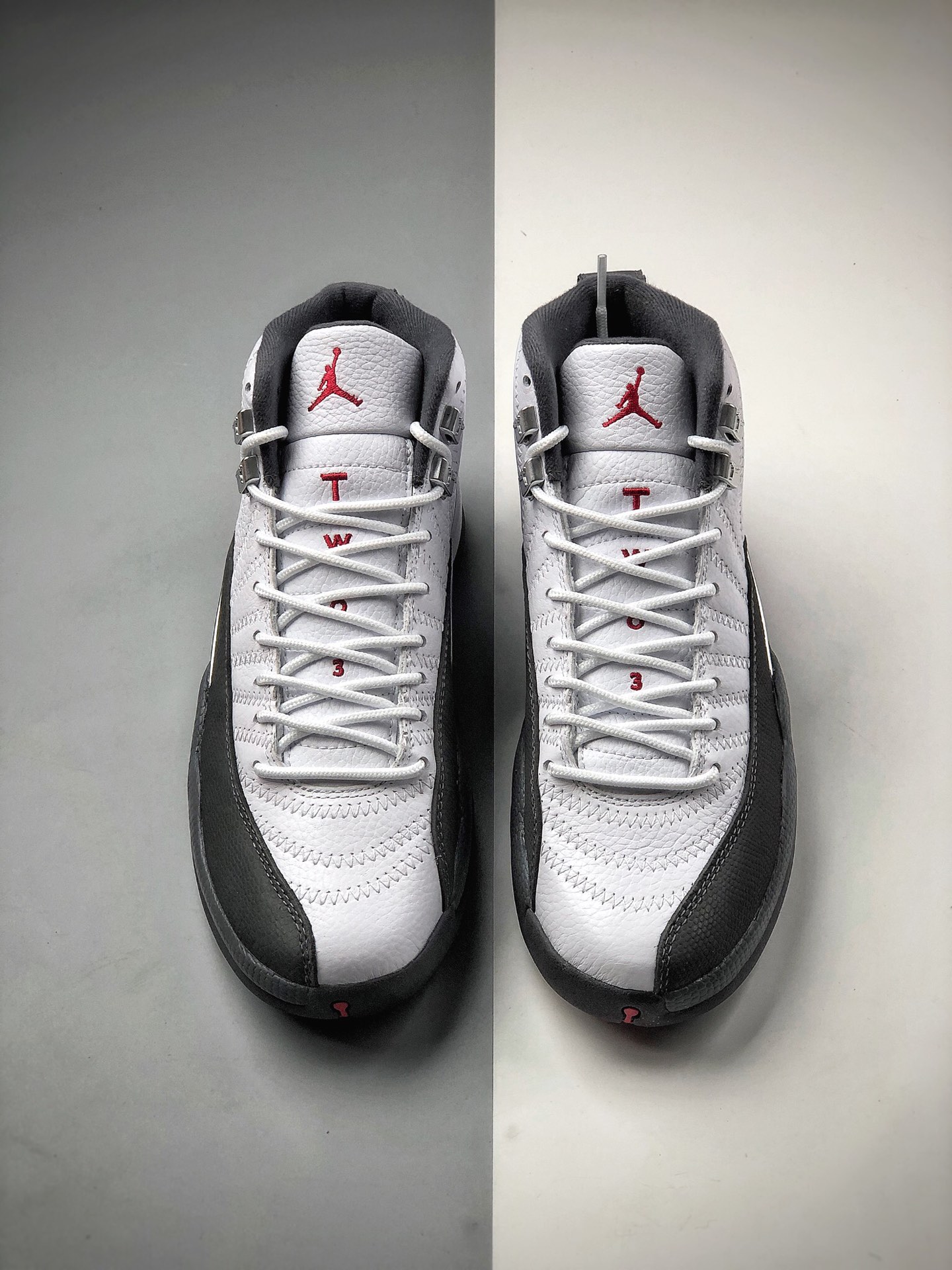 480  纯原版本Air Jordan 12“Dark Grey” 白灰银扣 AJ12 乔丹12代130690-160