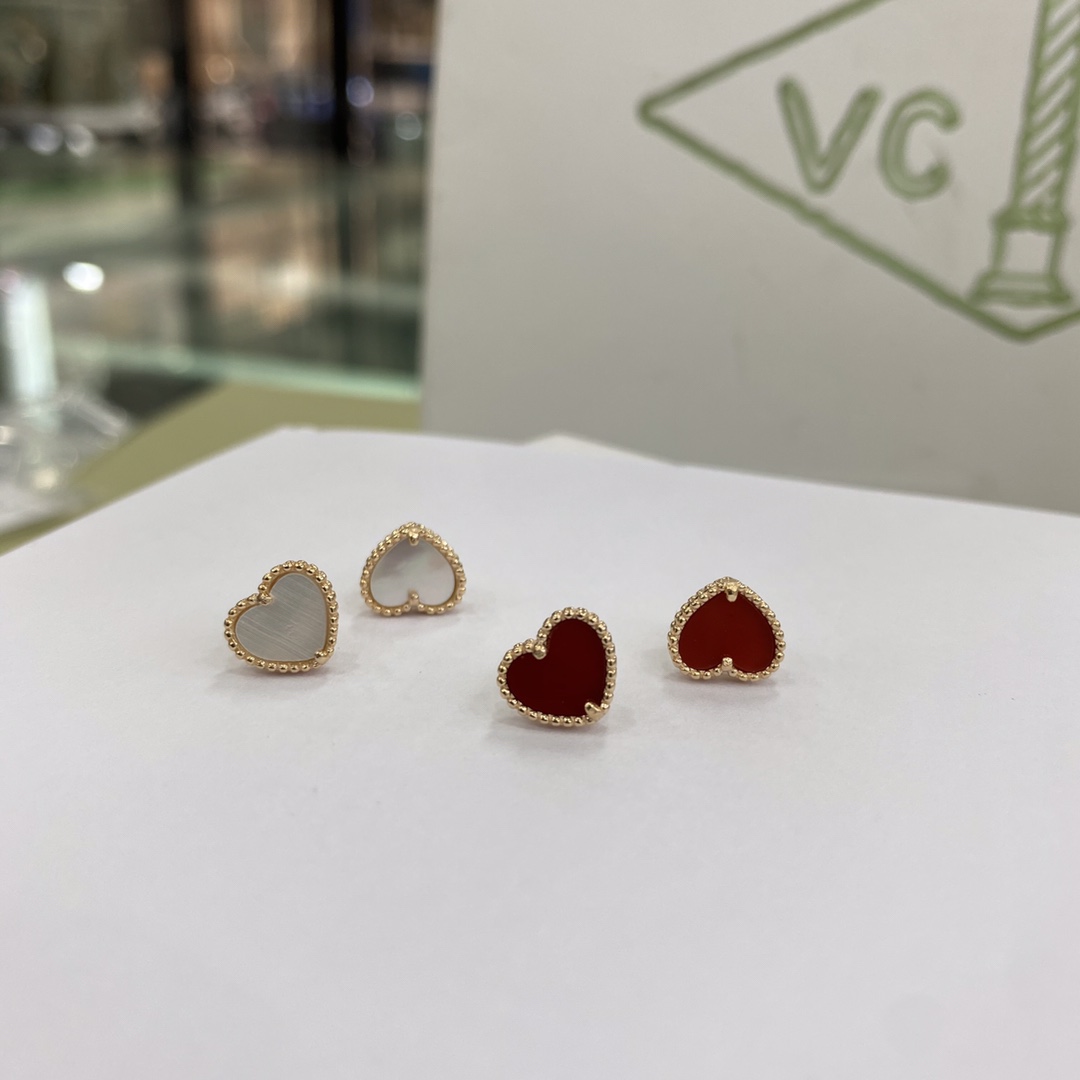 NO:661222,VCA love earrings white shell / carnelian arrived, Vac earrings19860909VCA 爱心耳钉 白贝 / 红玉髓 到货,Vac耳钉,Jewelry