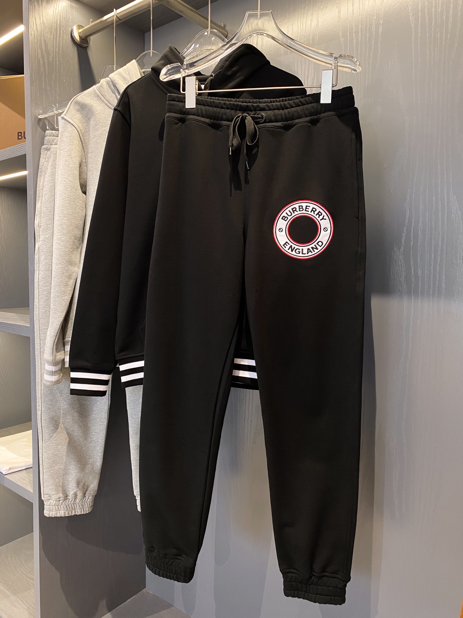 🅱️ Pantalones de chándal de algodón con parche de logo pequeño [Artículo estrella de BUR, tesoro de la tienda] ¡Buen p…