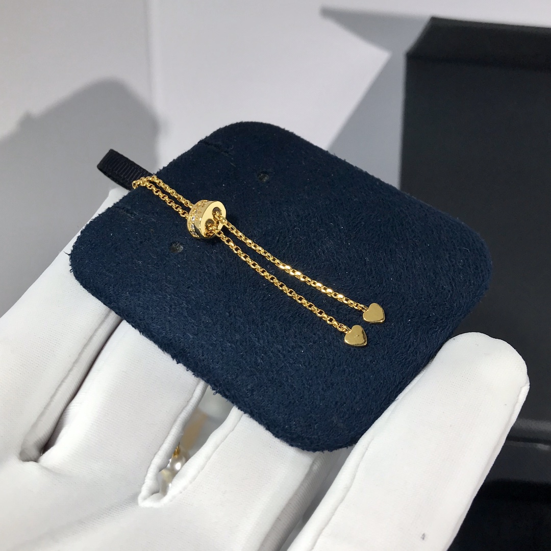 💰165 高品质❗Apm monaco 彩钻爱心珍珠项链！FUN CRAZY LOVE系列，采用仲夏的珠宝搭配，强调色彩组合，风格碰撞，层次叠戴，打造更加个性，时尚的萌趣炫酷夏日主题风格！