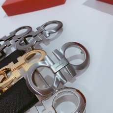 支持NFC芯片扫描 🎁批配全套包装 🎁品牌:菲拉格慕海外原单 🎁扣头材质:精品实心铜扣 🎁带身材质正面:35mm宽度采用 支持NFC芯片扫描 🎁批配全套包装 🎁品牌:菲拉格慕海外原单 🎁扣头材质:精品实心铜扣 🎁带身材质正面:35mm宽度采用