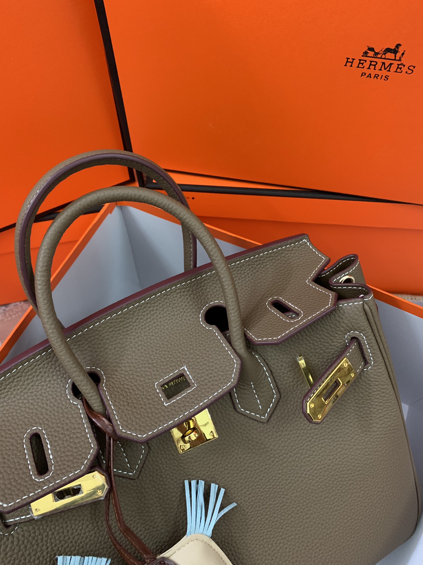 Hermès TOGOシリーズ 颗粒感豊かな愛馬仕铂金拼色女包