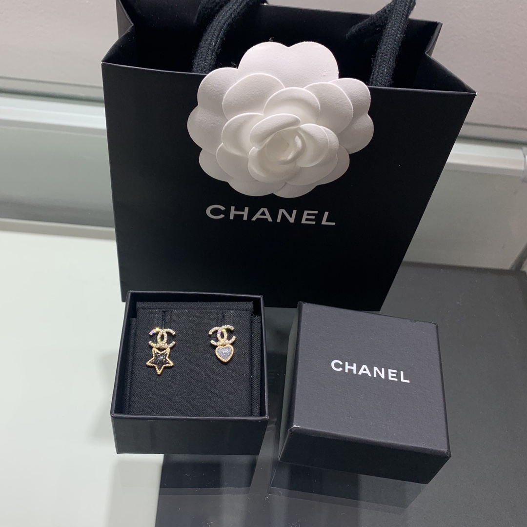 Moncler Haute Couture Haute Joaillerie Fine Jewelry Earrings Necklace 2