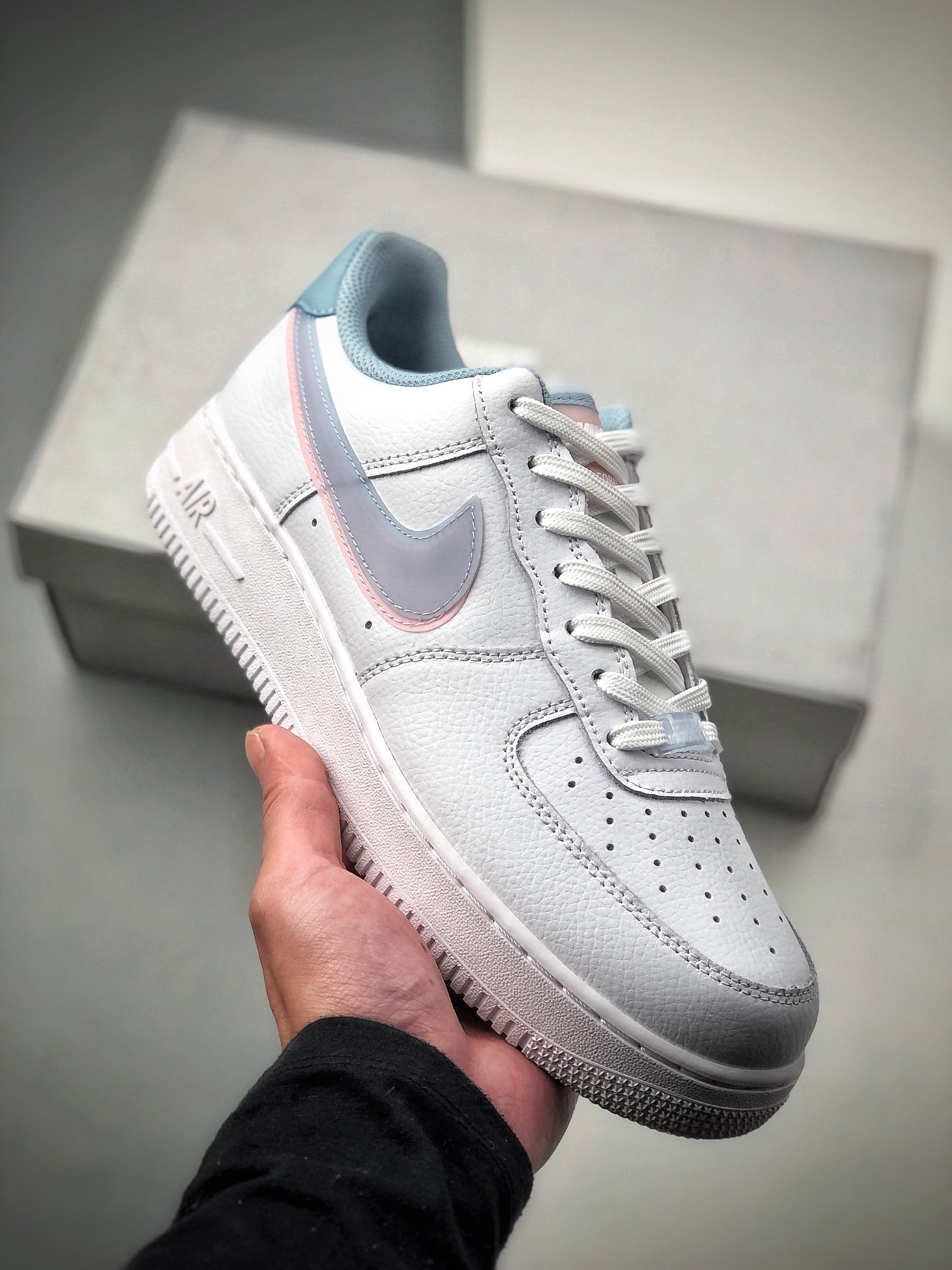 180 NIKE FORCE空军一号运动休闲板鞋  CW1574-100