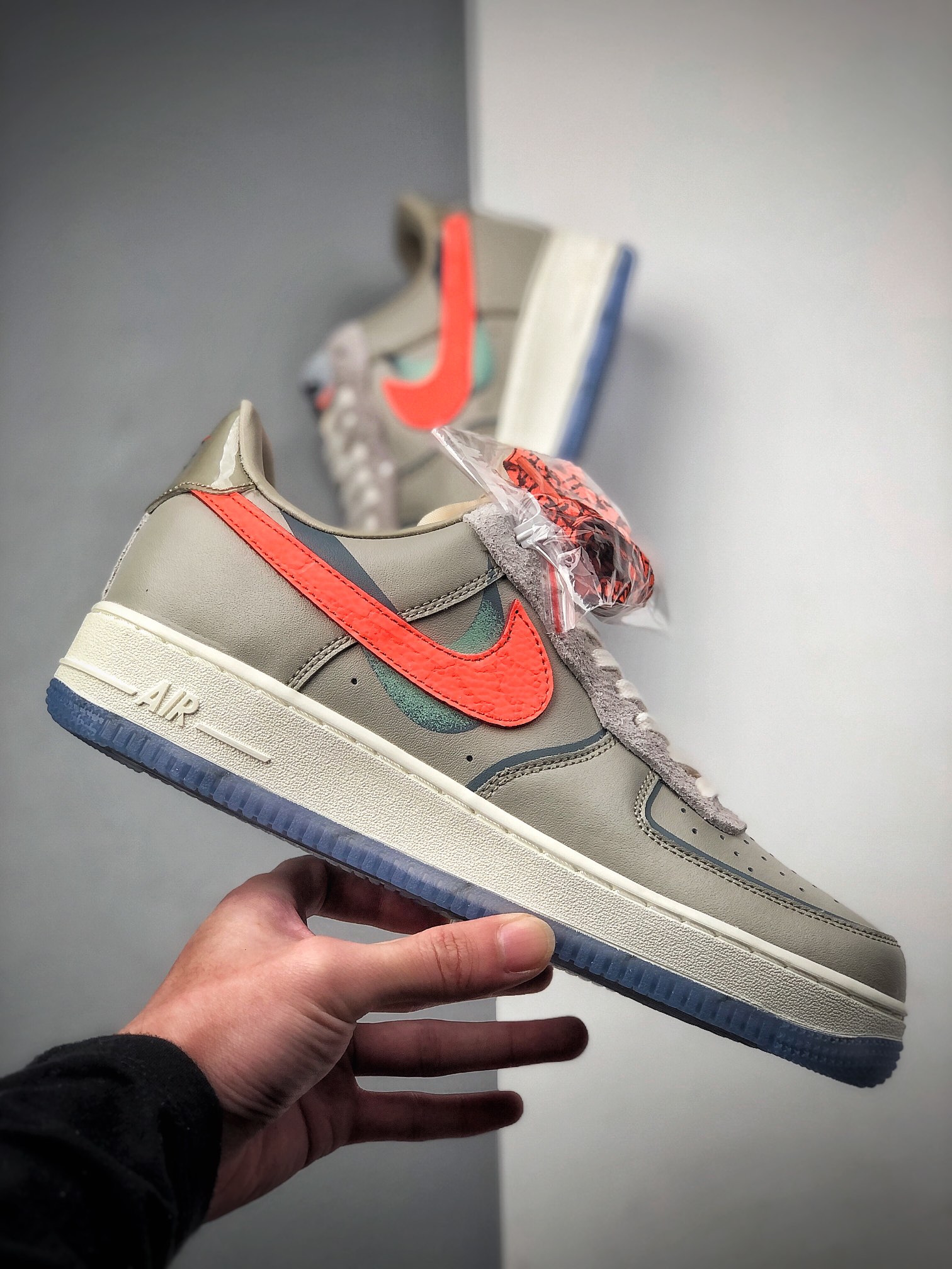 220 NIKE FORCE空军一号运动休闲板鞋  CT3824-001