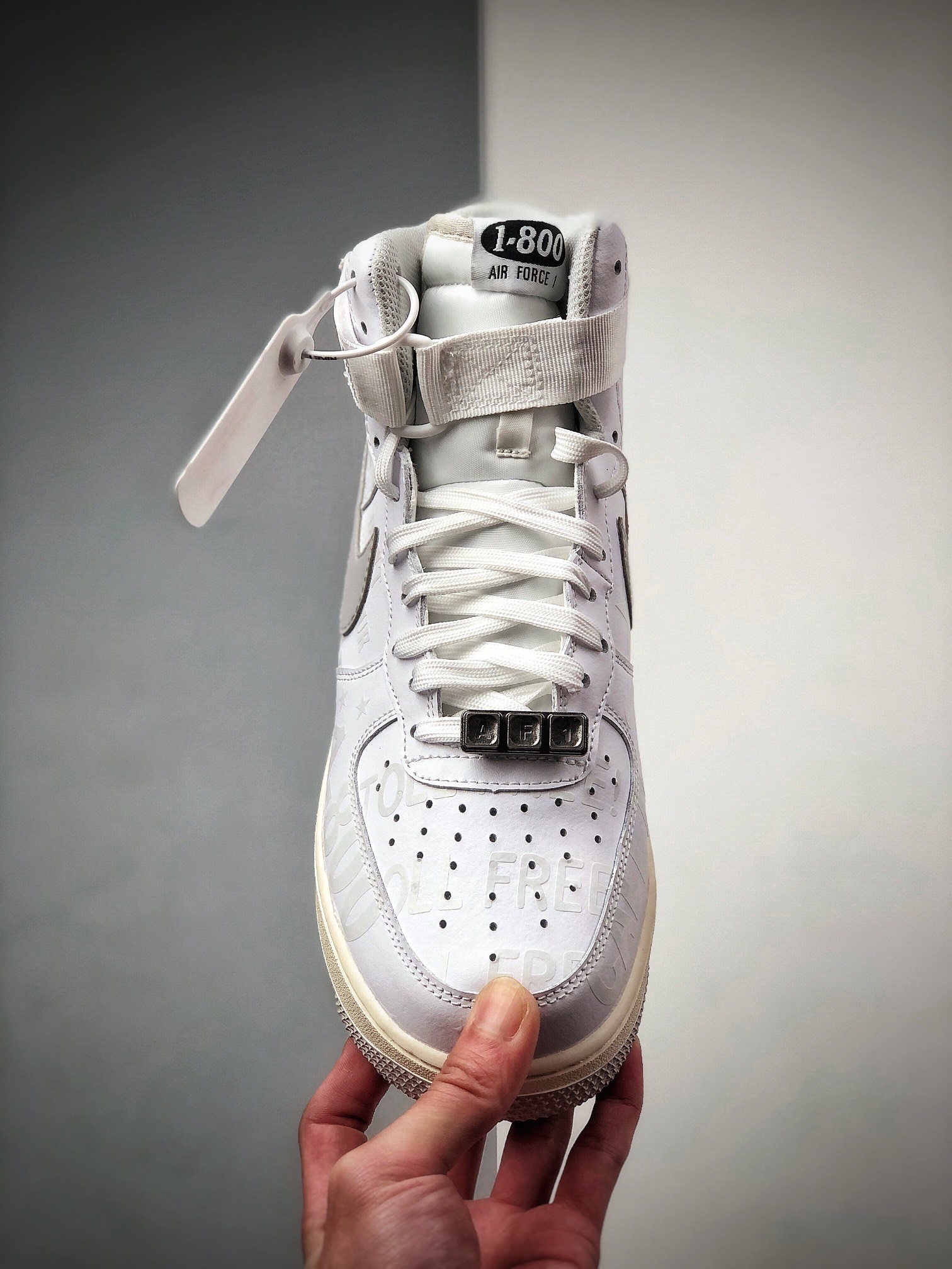 220 NIKE FORCE空军一号运动休闲板鞋  CU1414-100
