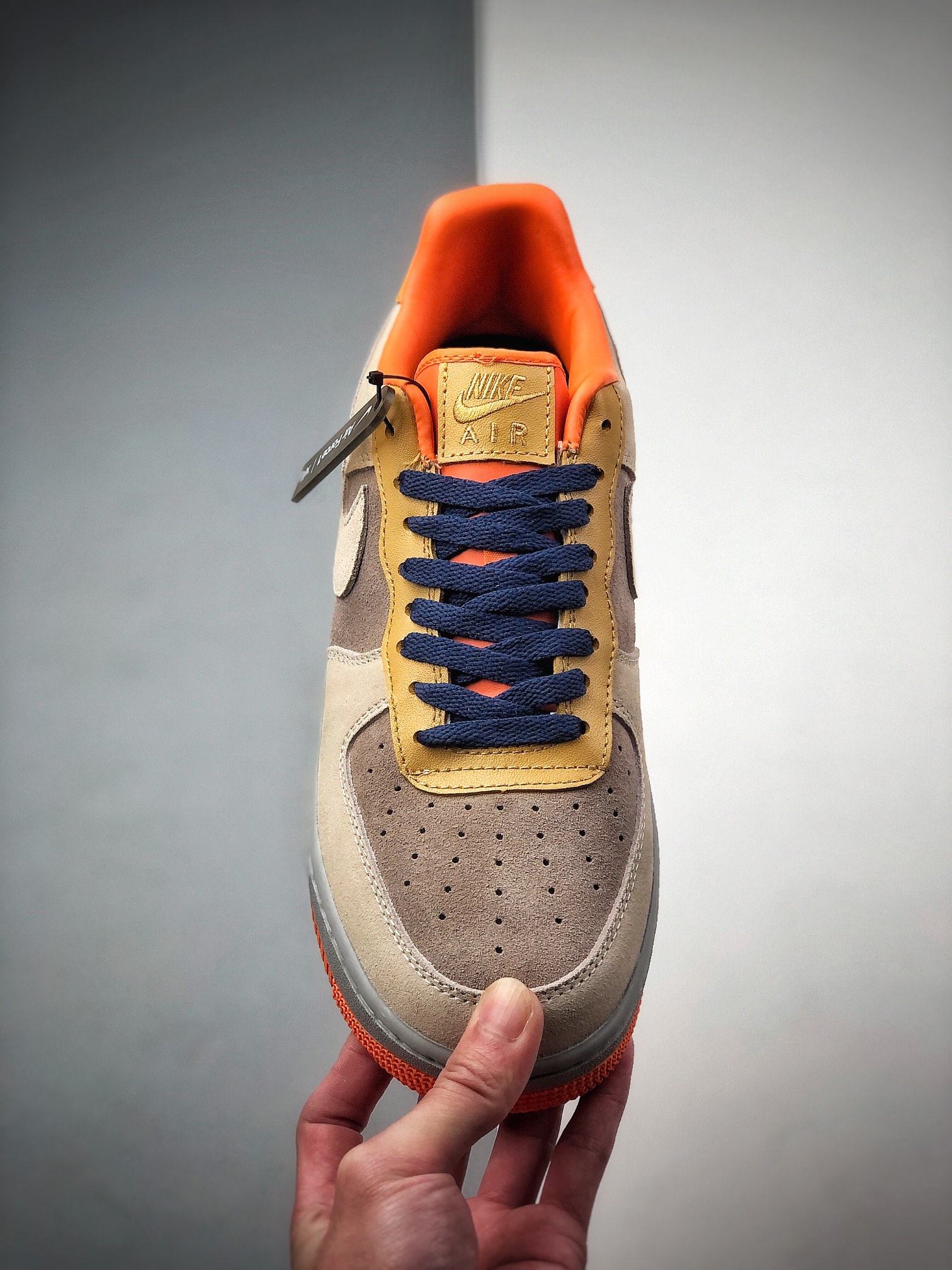 200 NIKE FORCE空军一号运动休闲板鞋  DD7209-105