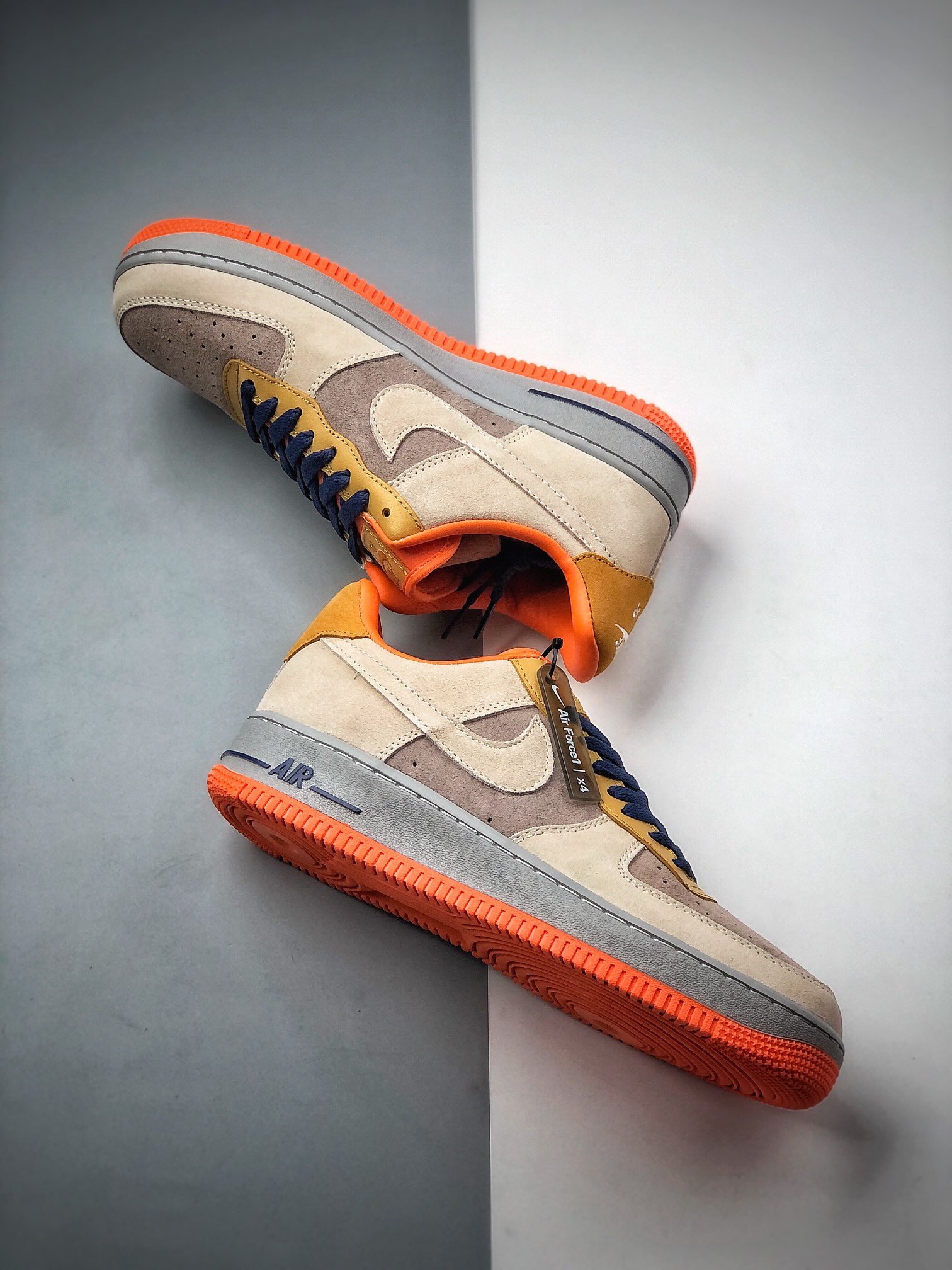 200 NIKE FORCE空军一号运动休闲板鞋  DD7209-105