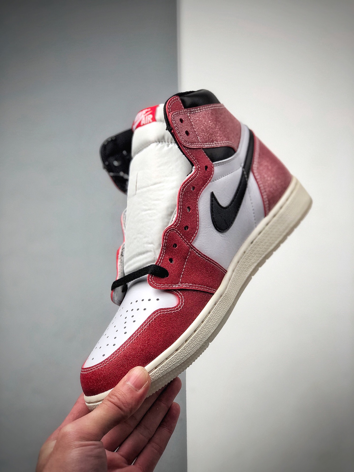 本自地取320  女码出货 全新芝哥加配色 Air Jordan 1 DA2728-100