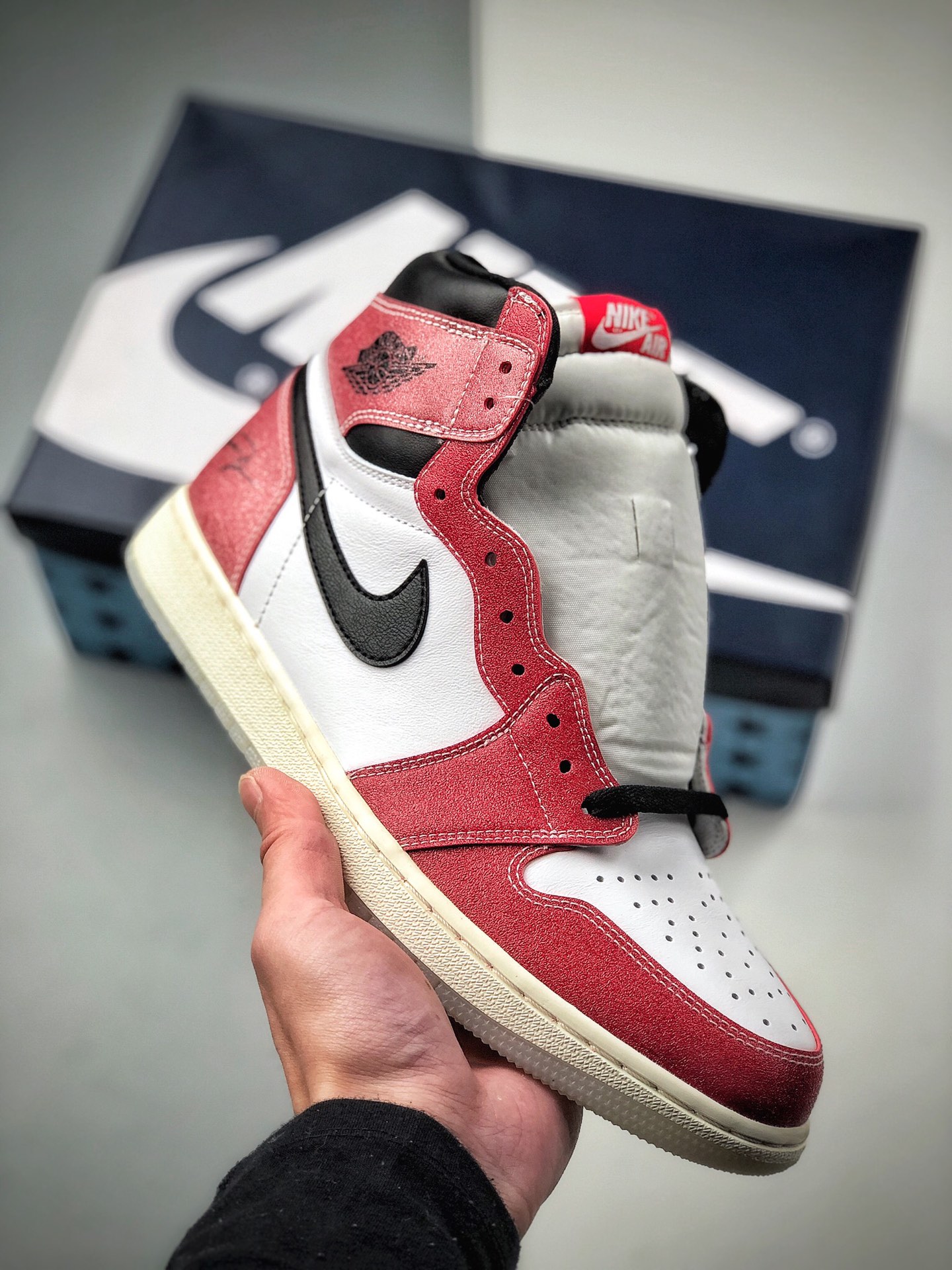本自地取320  女码出货 全新芝哥加配色 Air Jordan 1 DA2728-100