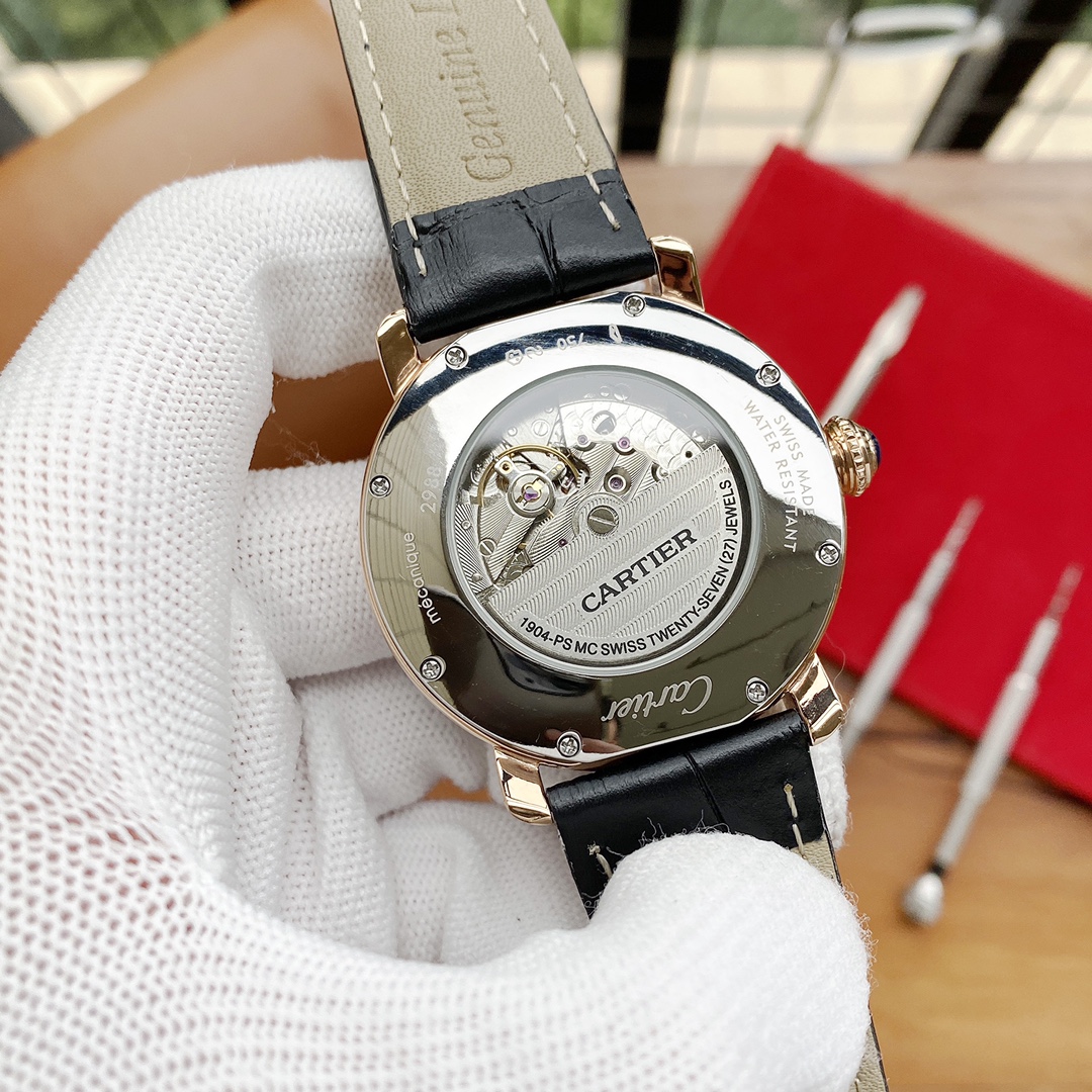 Cartier 男性用全自動機械腕時計 - 高貴で優雅なデザイン