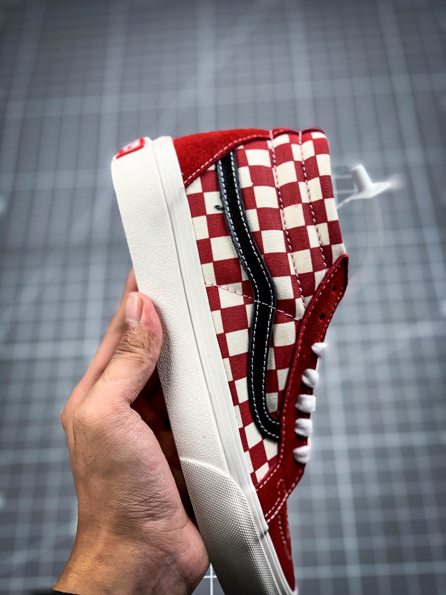 160  Vans Sk8-Hi Vlt Lx 大格子棋盘格皮面拼接高帮板鞋 VN0A4U3C2P9