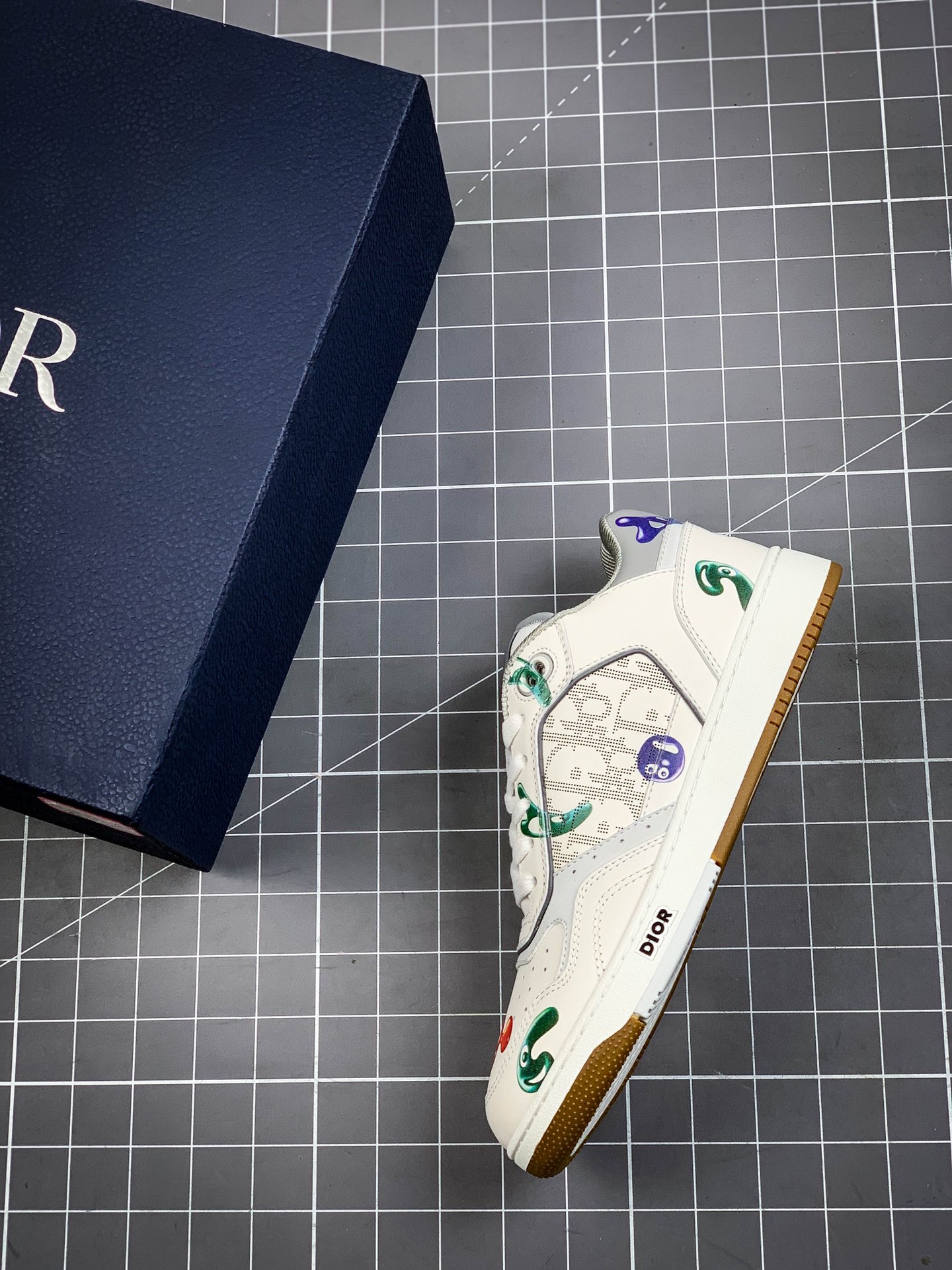 400  芯片可扫 迪奥 Dior & Kenny Scharf 联名推出情侣赠礼 B27 Oblique Galaxy 涂鸦低帮运动鞋系列