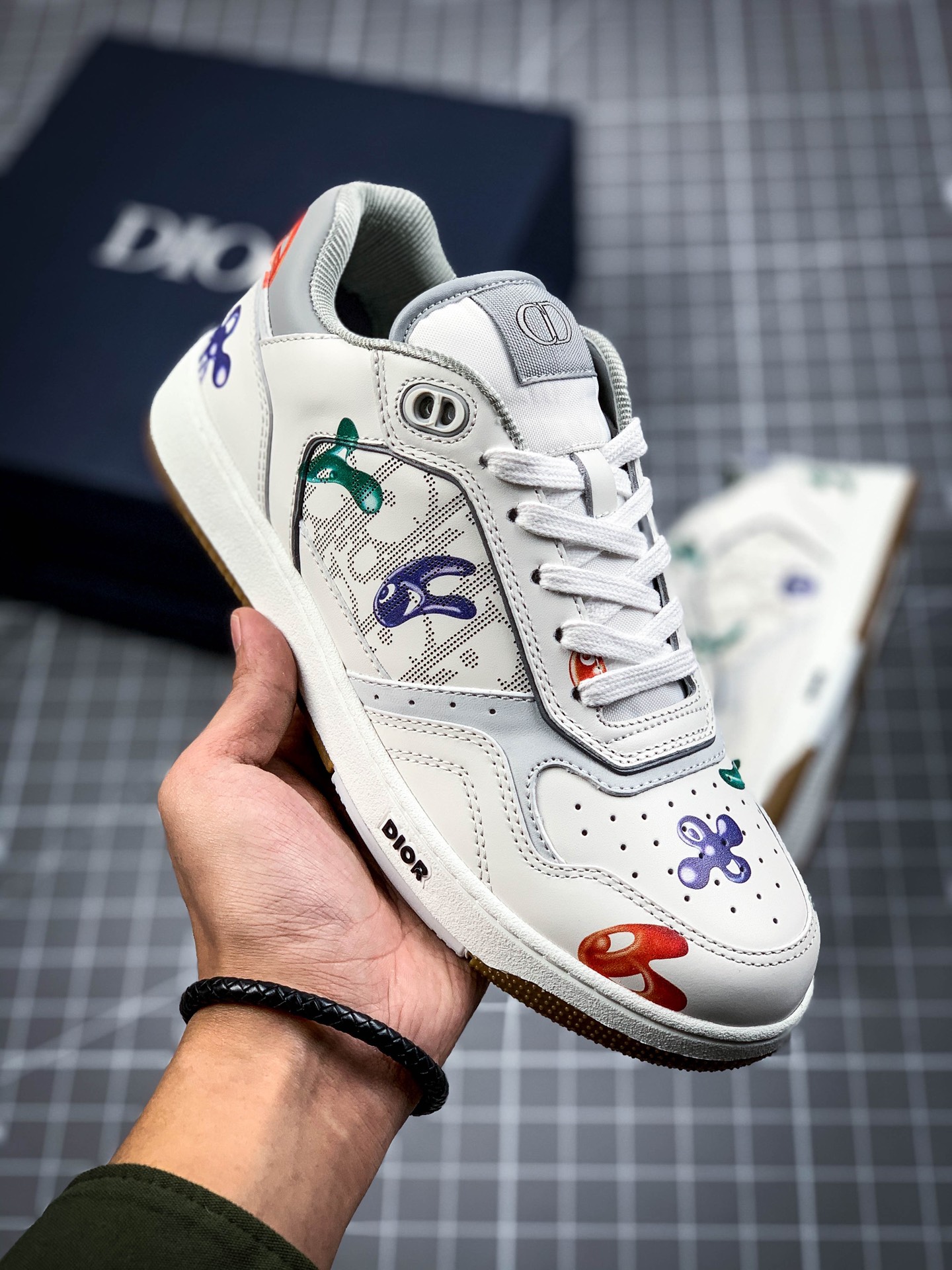 400  芯片可扫 迪奥 Dior & Kenny Scharf 联名推出情侣赠礼 B27 Oblique Galaxy 涂鸦低帮运动鞋系列