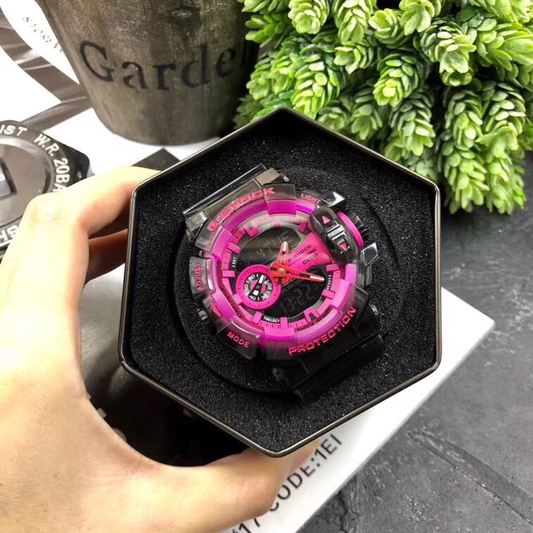 💰90
配送手提袋 礼品盒 铁盒 证书 说明卡 全部❗】casio卡西欧G-SHOCK See thru冰韧系列 罗志祥同款  自动LED照明 世界时间 每日闹钟 秒表功能 带包装！继冰川系列之后呢，卡西欧冰韧系列简直简直不要太好看。强烈安利啊！！！满满都是清爽。