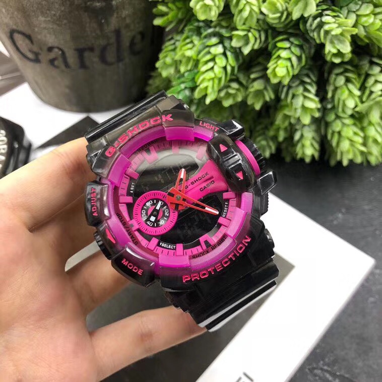 💰90
配送手提袋 礼品盒 铁盒 证书 说明卡 全部❗】casio卡西欧G-SHOCK See thru冰韧系列 罗志祥同款  自动LED照明 世界时间 每日闹钟 秒表功能 带包装！继冰川系列之后呢，卡西欧冰韧系列简直简直不要太好看。强烈安利啊！！！满满都是清爽。