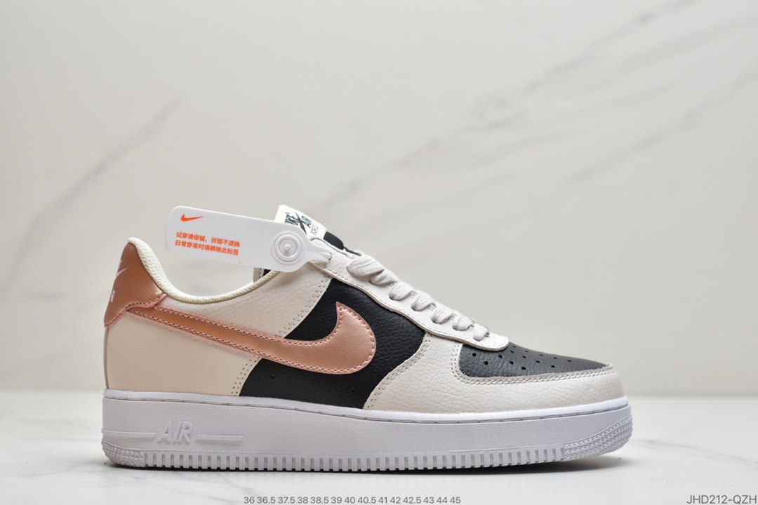 190 公司级耐克Nk Air Force 1 High 奶茶配色 米黑 空军一号低帮百搭休闲运动板鞋 原装头层 精湛工艺 内置气垫缓震 大底拉帮/鞋垫背胶等细节完美 柔软、弹性十足的缓震性能和出色的中底设计，横跨复古与现代的外型结合，造就出风靡全球三十多年的Force 1，直到今天还深受青睐 货号：DB5080-200  尺码：36 36.5 37.5 38 38.5 39 40 40.5 41 42 42.5 43 44 45 ID:JHD212-QZH