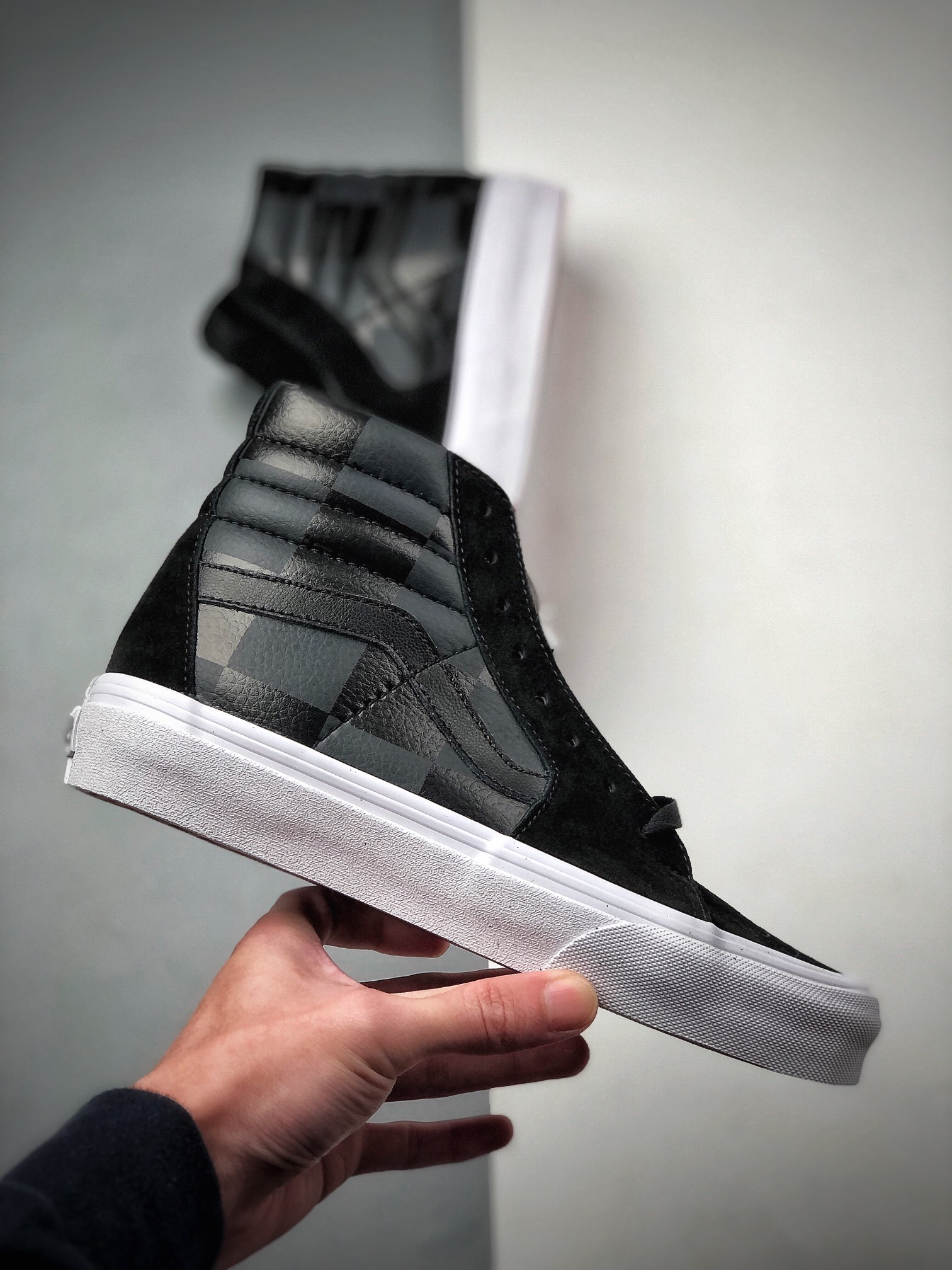 160  范斯Vans Reflective Sk8-hi PRO”棋盘格反光高帮帆布休闲运动硫化“黑白棋盘反光”VN0A45JDT0E