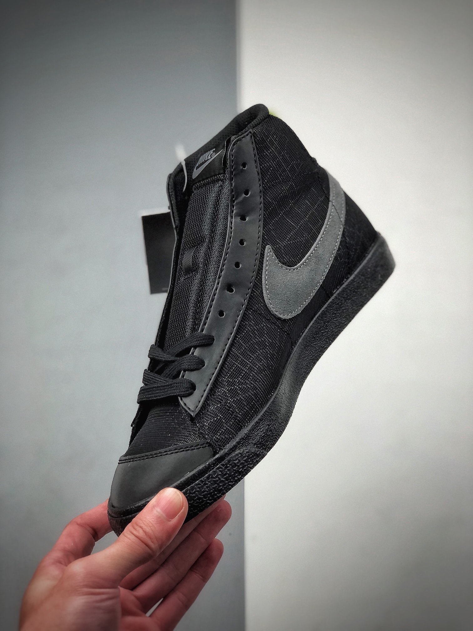 190  NK Blazer Mid '1977 万圣节主题  dc1929-001