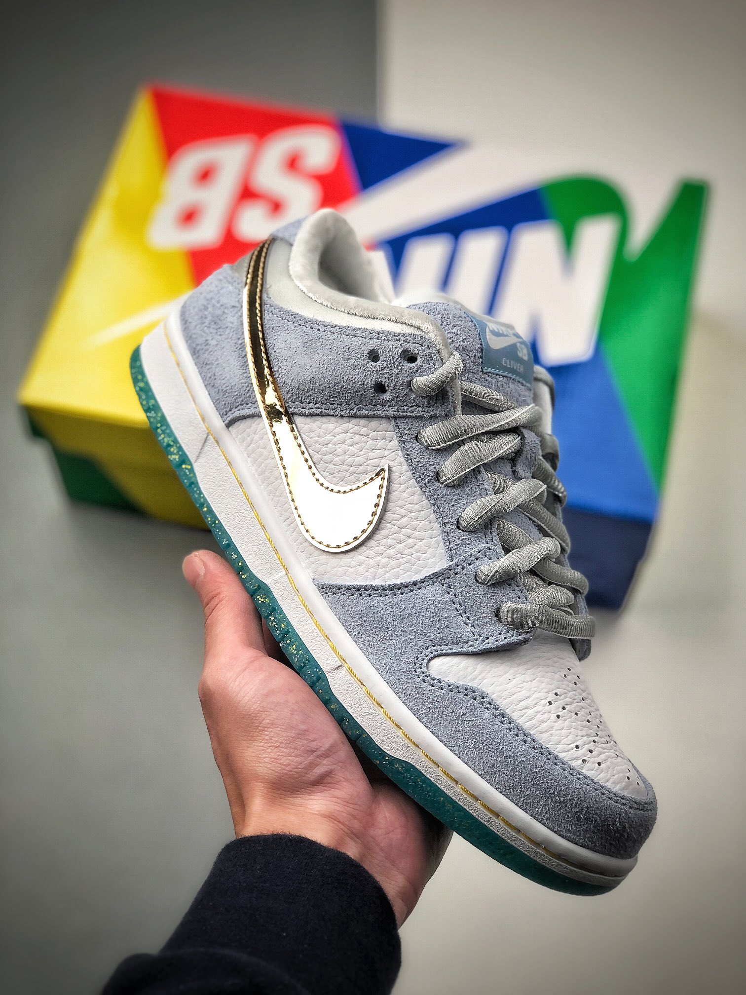 300  Sean Clver Nike SB Dunk Low Pro 白蓝金 DC9936-100