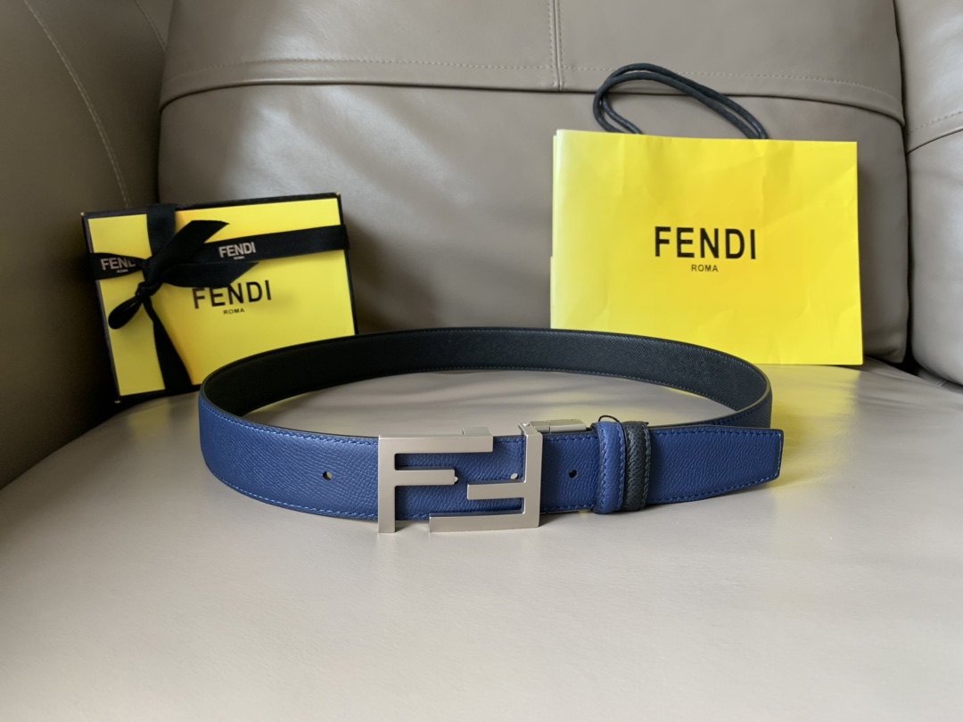 Fendi 五金做工精细 线条流畅 表面光滑 𝐙𝐏电镀工艺 香港通关【𝐇𝐀𝐀𝐒】 进口皮料