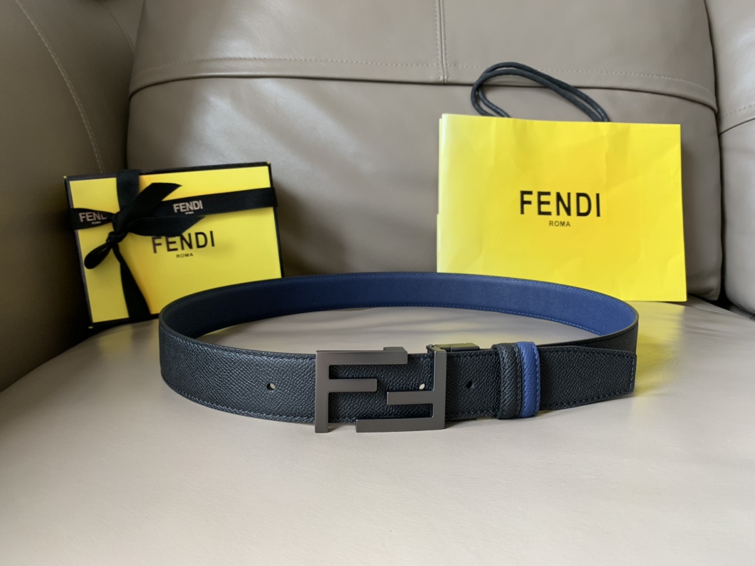 Fendi 五金做工精细 线条流畅 表面光滑 𝐙𝐏电镀工艺 香港通关【𝐇𝐀𝐀𝐒】 进口皮料