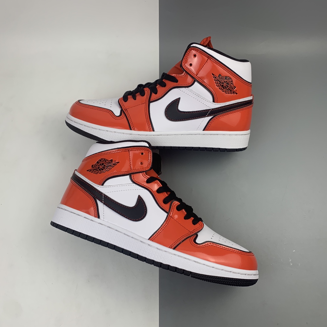 240 Air Jordan 1 Mid AJ1 乔1 中帮百搭休闲运动板鞋 DD6834-802