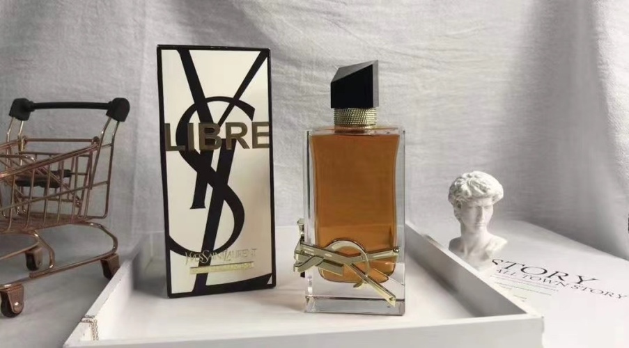 Yves Saint Laurent Libre Eau de Parfum - Floral Scent for Women, 90ml 1 Yves Saint Laurent Libre Eau de Parfum - Floral Scent for Women, 90ml
