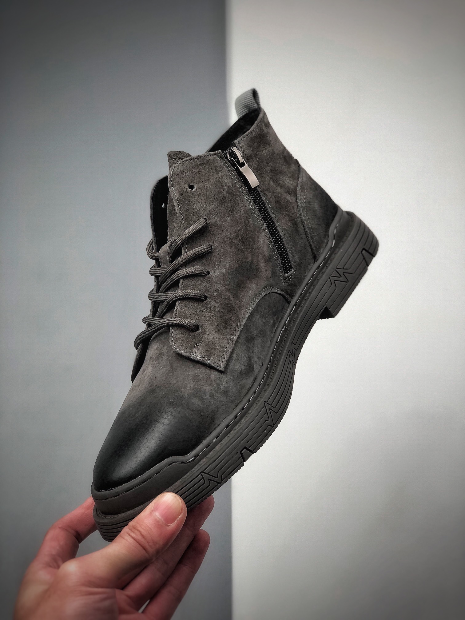 320  DIOR迪奥新款 Dior Explorer 及踝靴于登山鞋款式中融入高订元素
